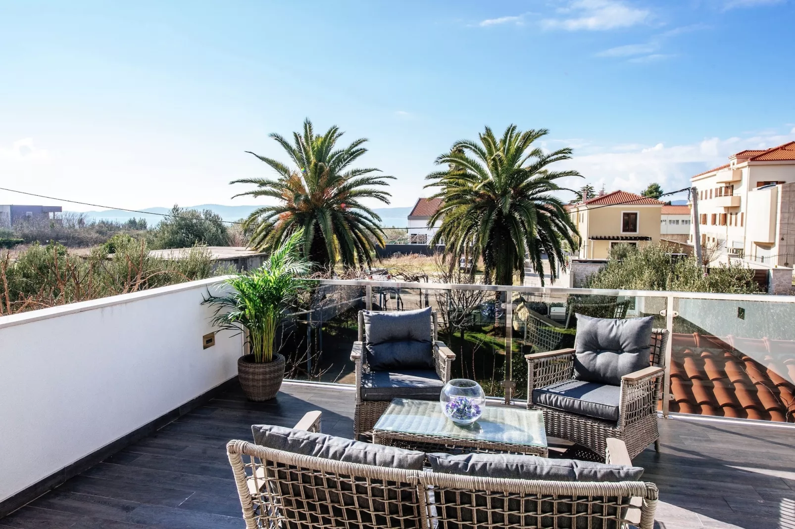 Luxurious apartment Loreta-Terrasbalkon