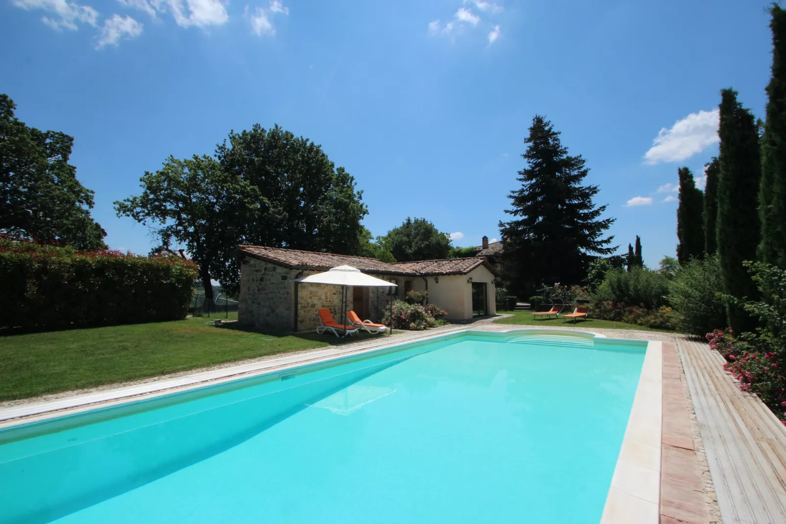 Villa Fiorella Dieci-Zwembad