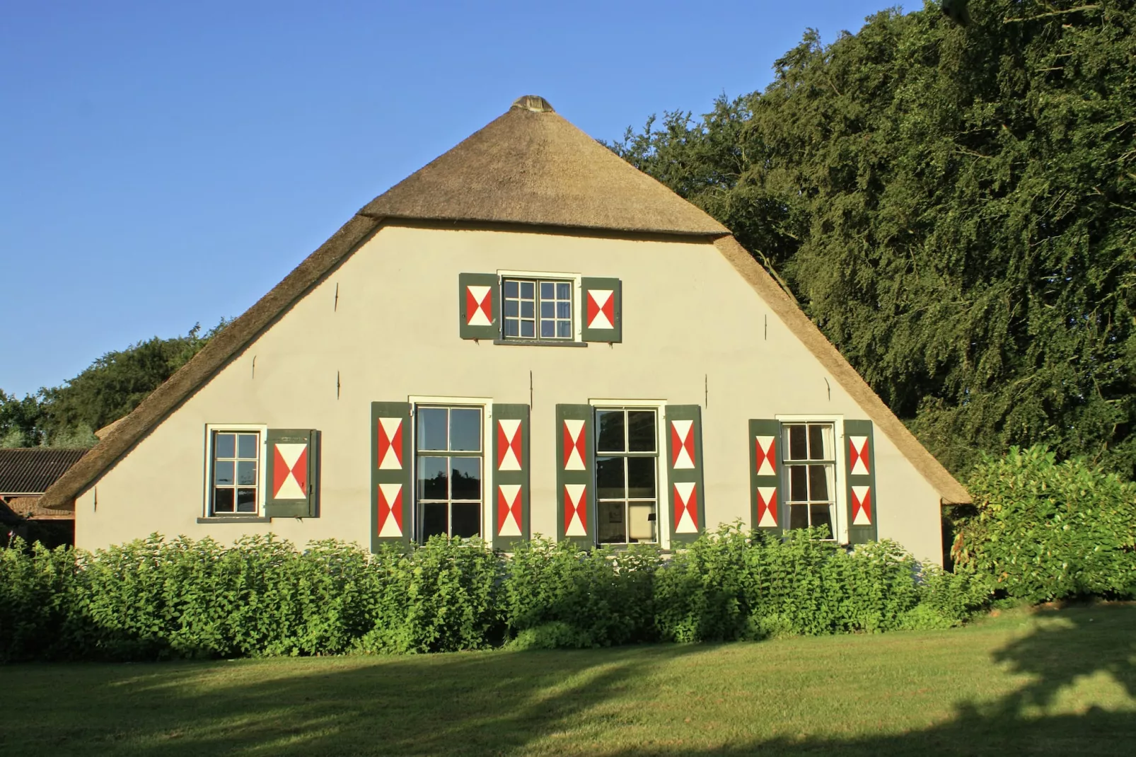 Hofstede Groot Blankenstein-Image-tags.