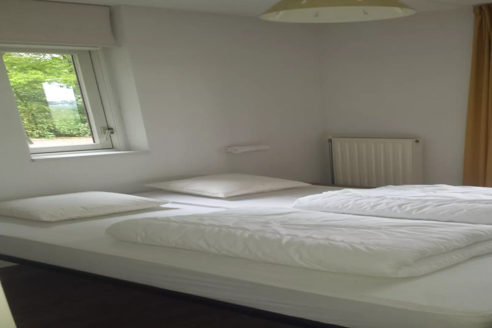 Buitenplaats Berg en Bos nummer 18-Slaapkamer