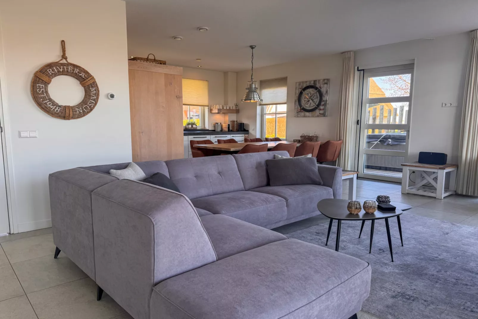 Friese Meren Villa's 12-Woonkamer