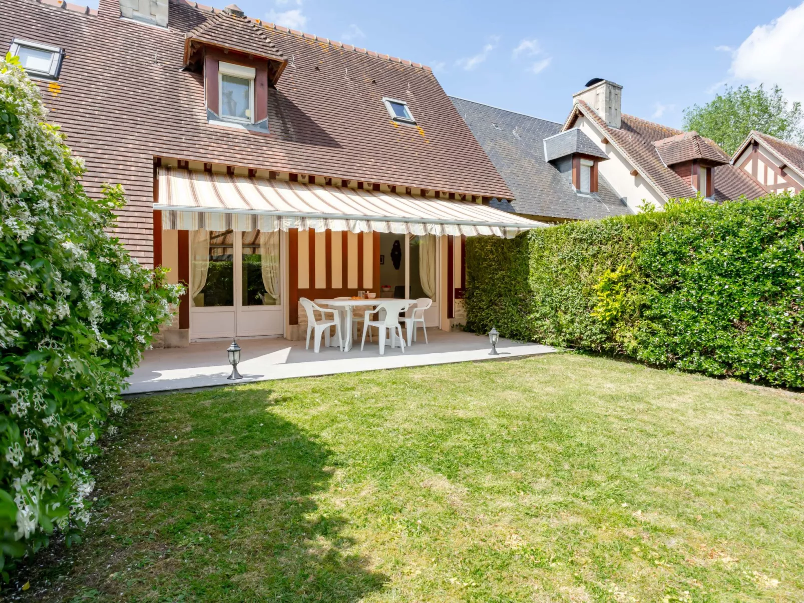 Domaine de Clairefontaine-Buiten
