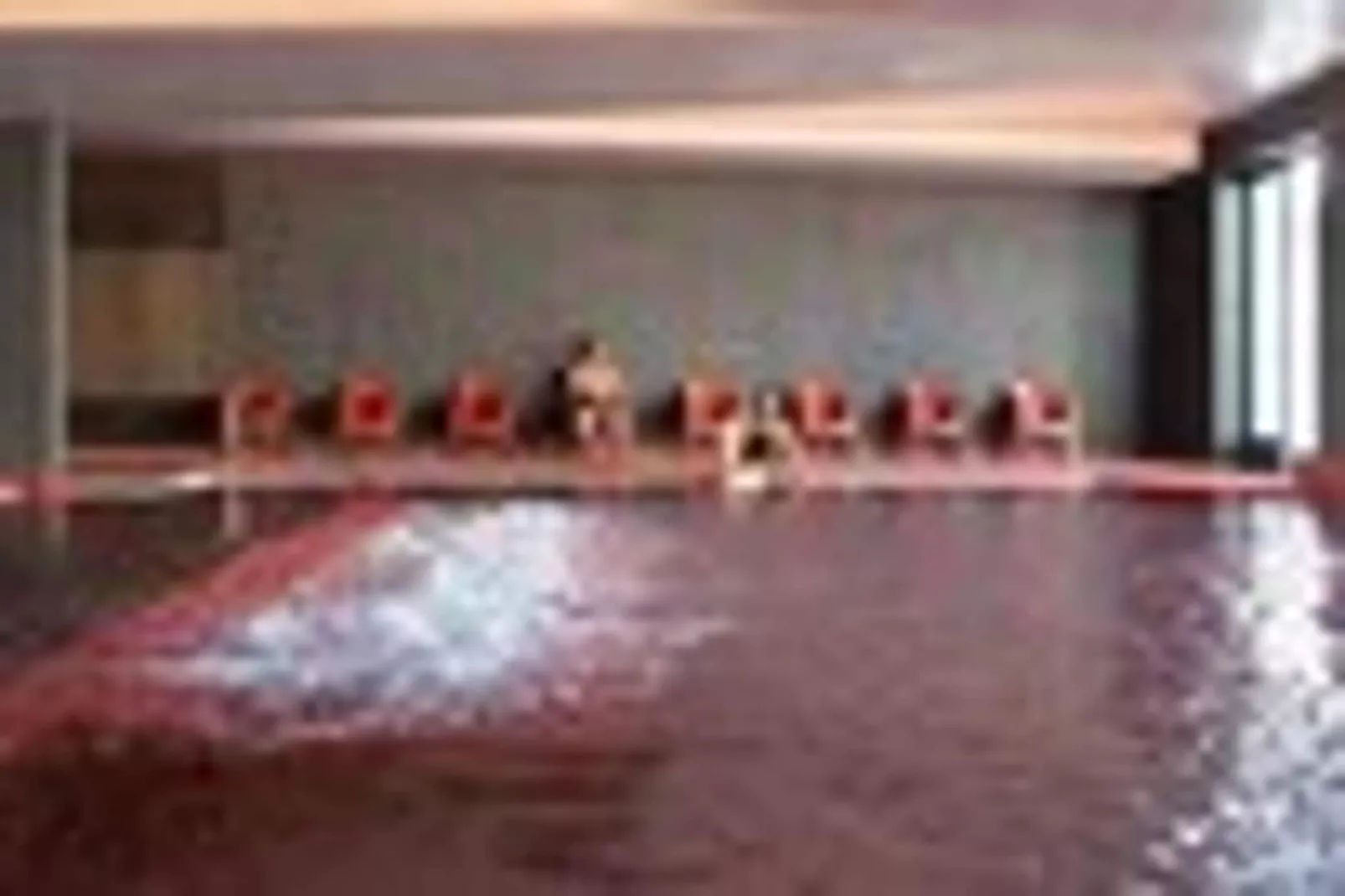 Aiga Resort Thermal Châtel-Guyon - Studio Alou-Zwembad