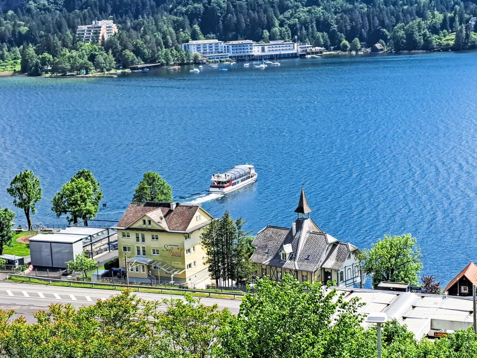Berg- und Seeblick alpe maritima -Top 10-Buiten