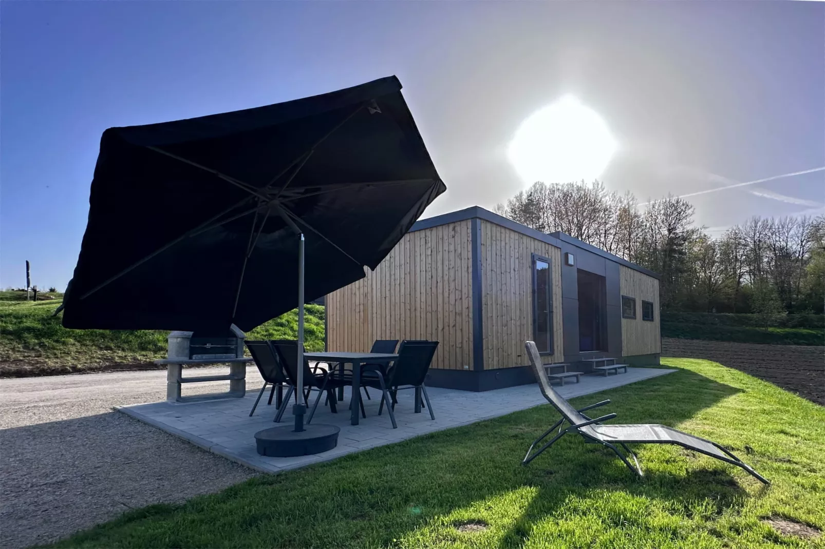 FERIENDORF SEEBLICK - Tiny Chalet am Eixendorfer See-Buitenkant zomer