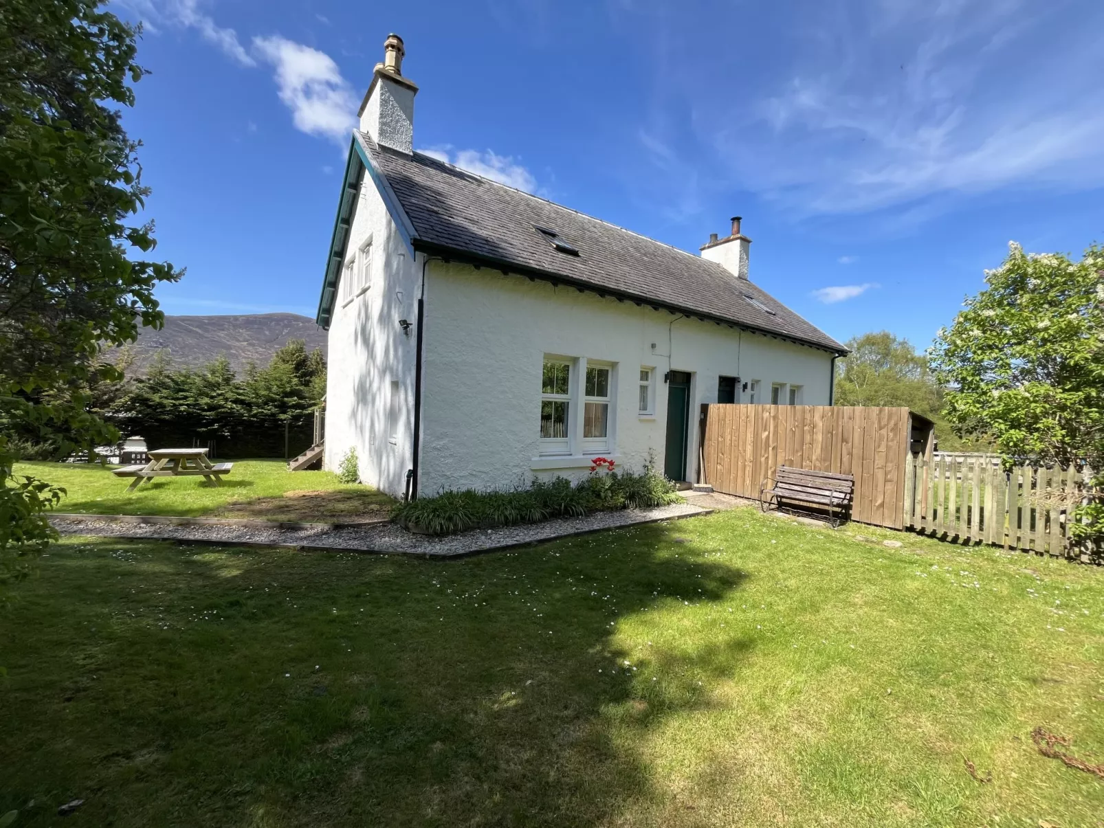 1 Railway Cottage