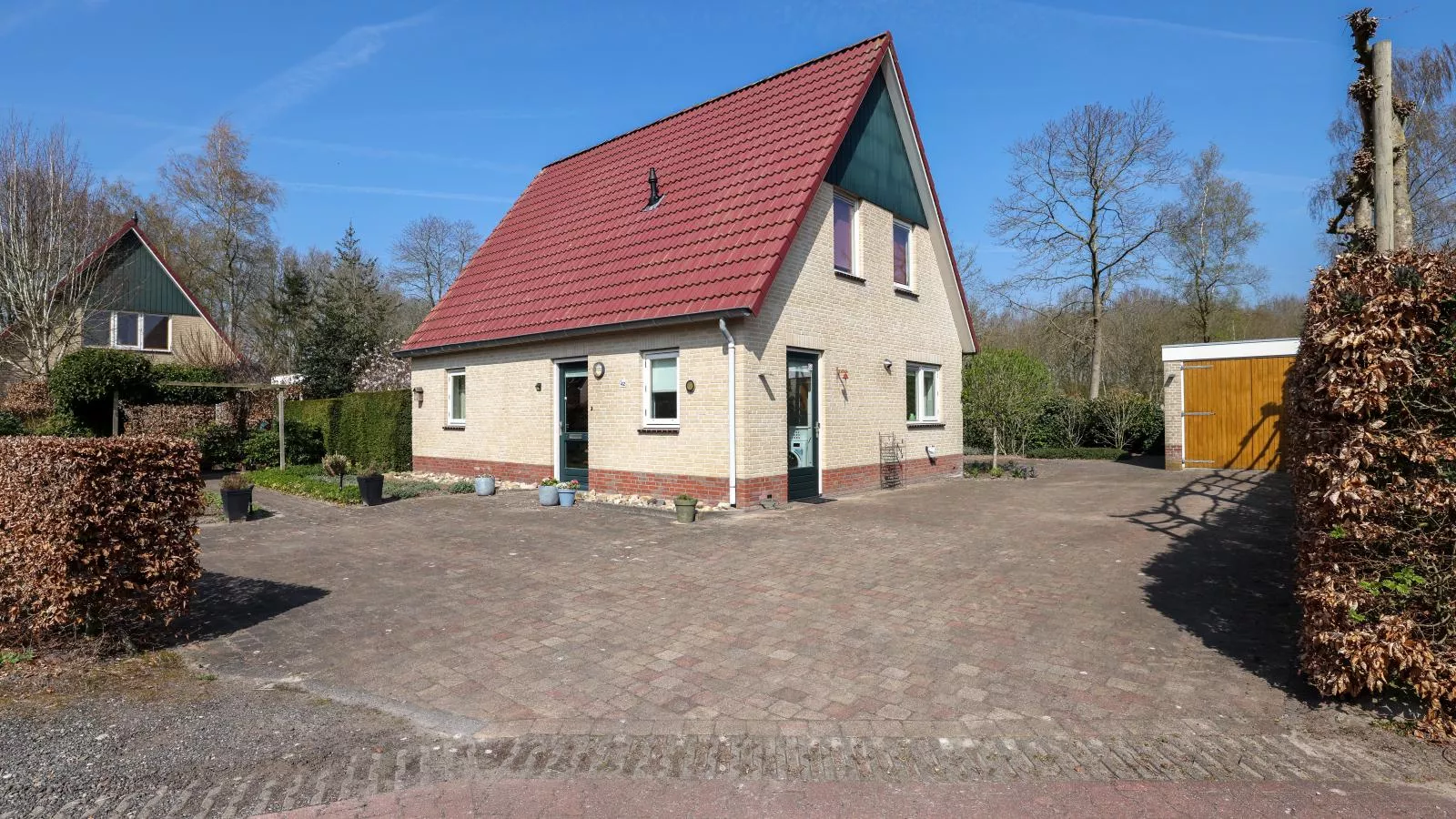 Landhuis 42-Buitenkant zomer