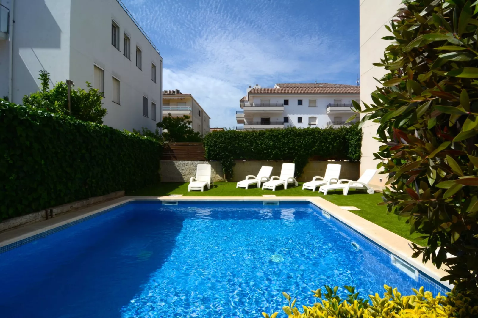 poolofhouse