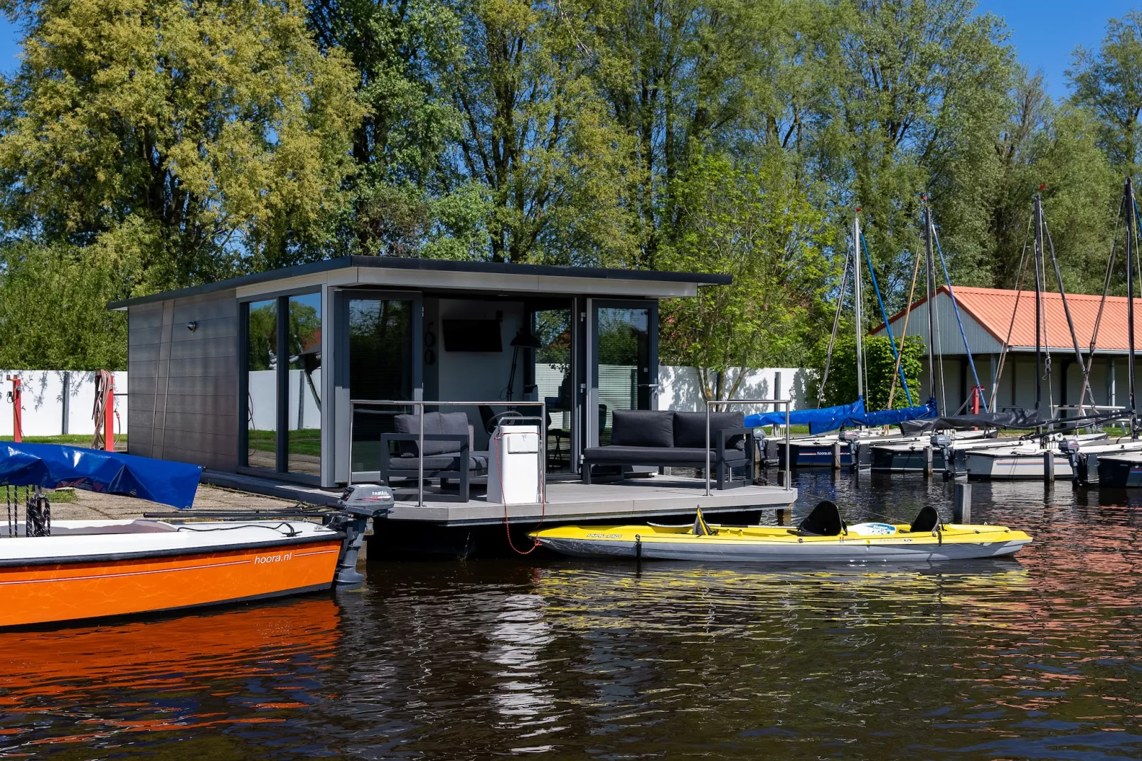 Waterlodges Heeg 1