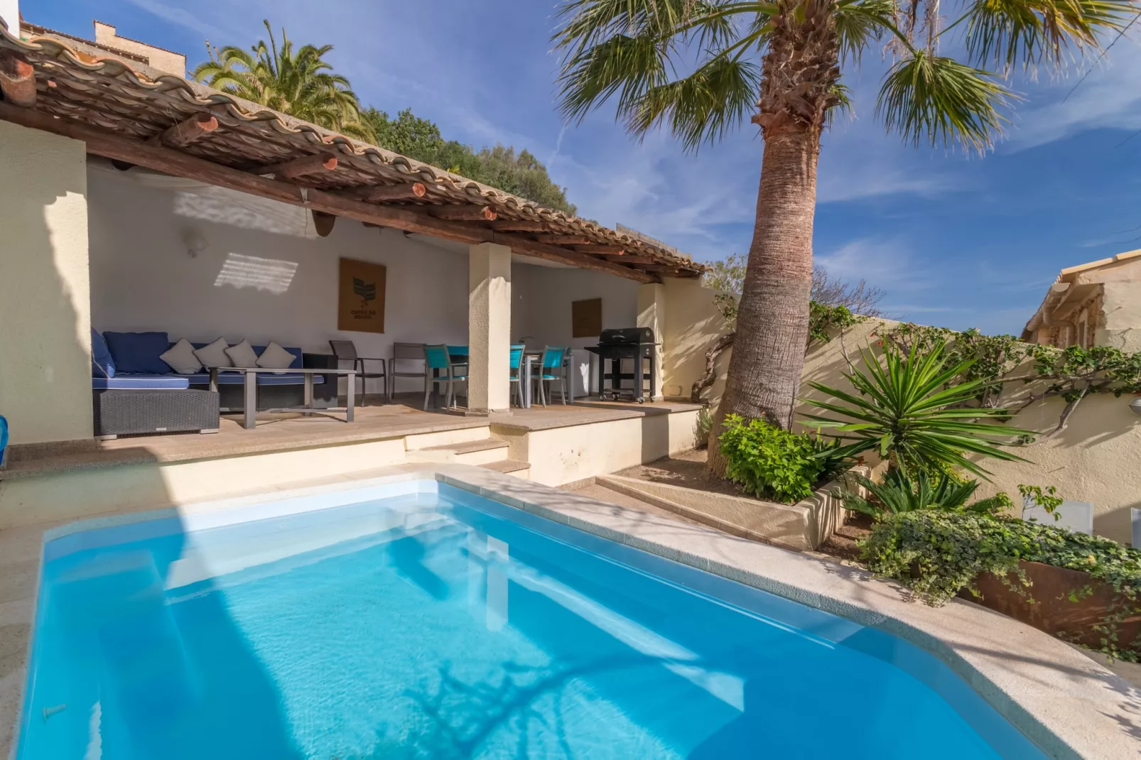 poolofhouse
