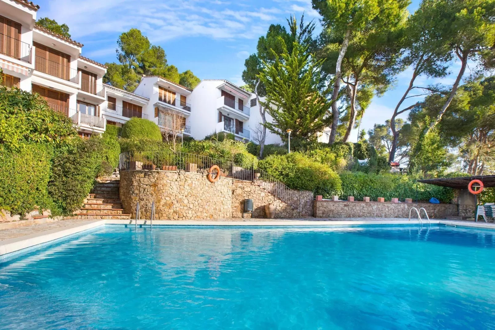 poolofhouse