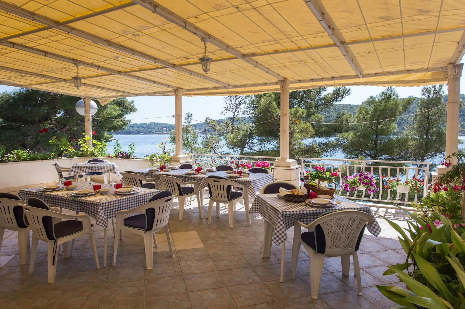 Villa Malfi - Standard Double Room with Sea View (S3)
