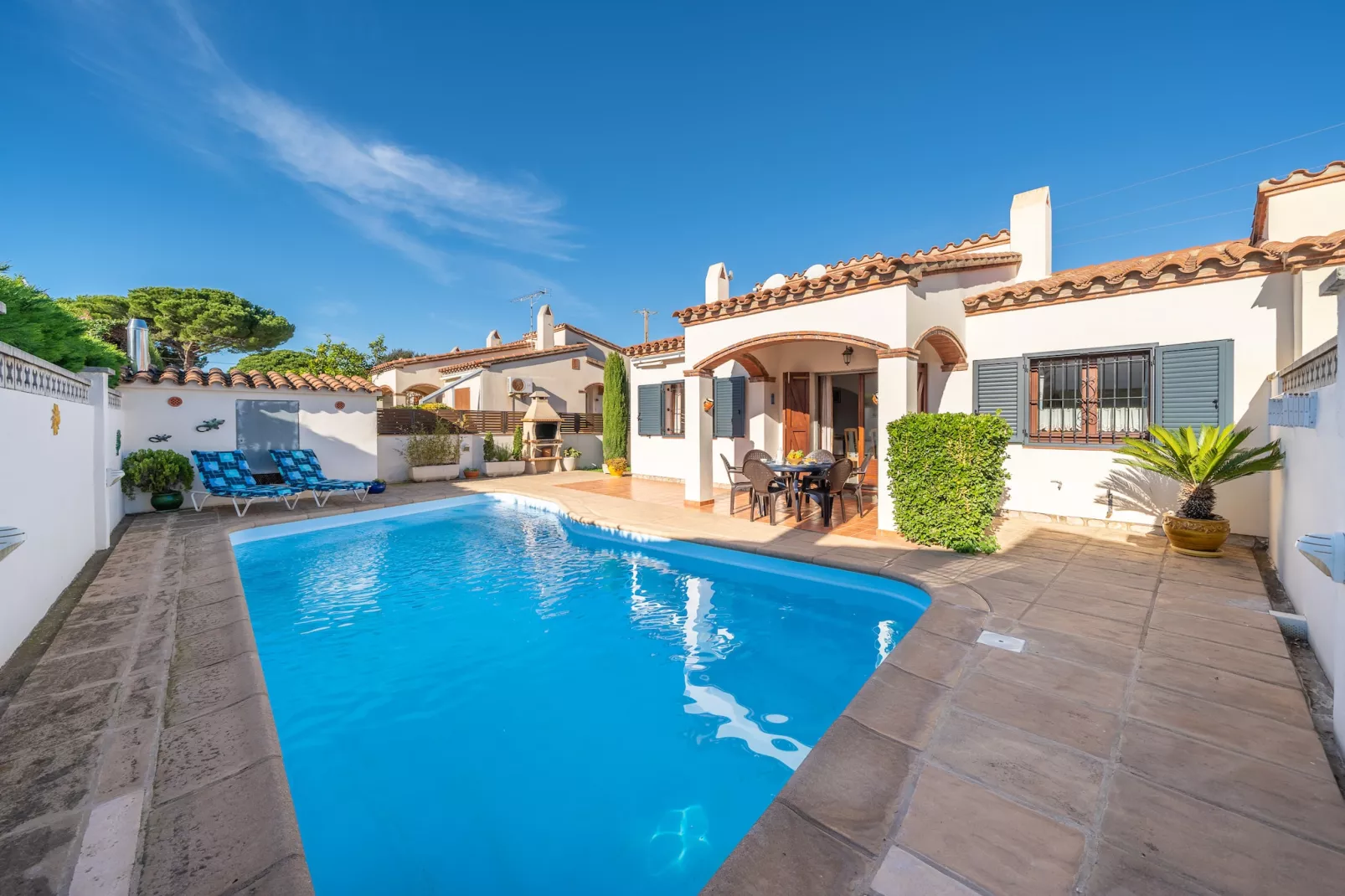 poolofhouse
