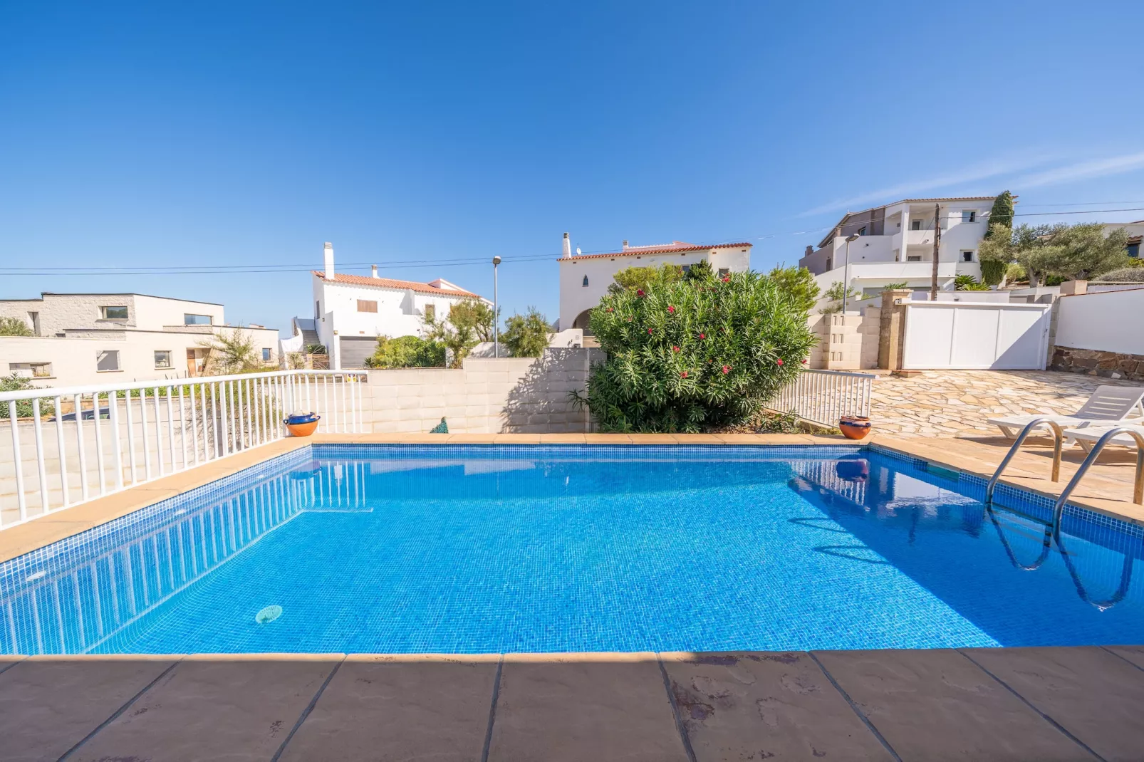 poolofhouse