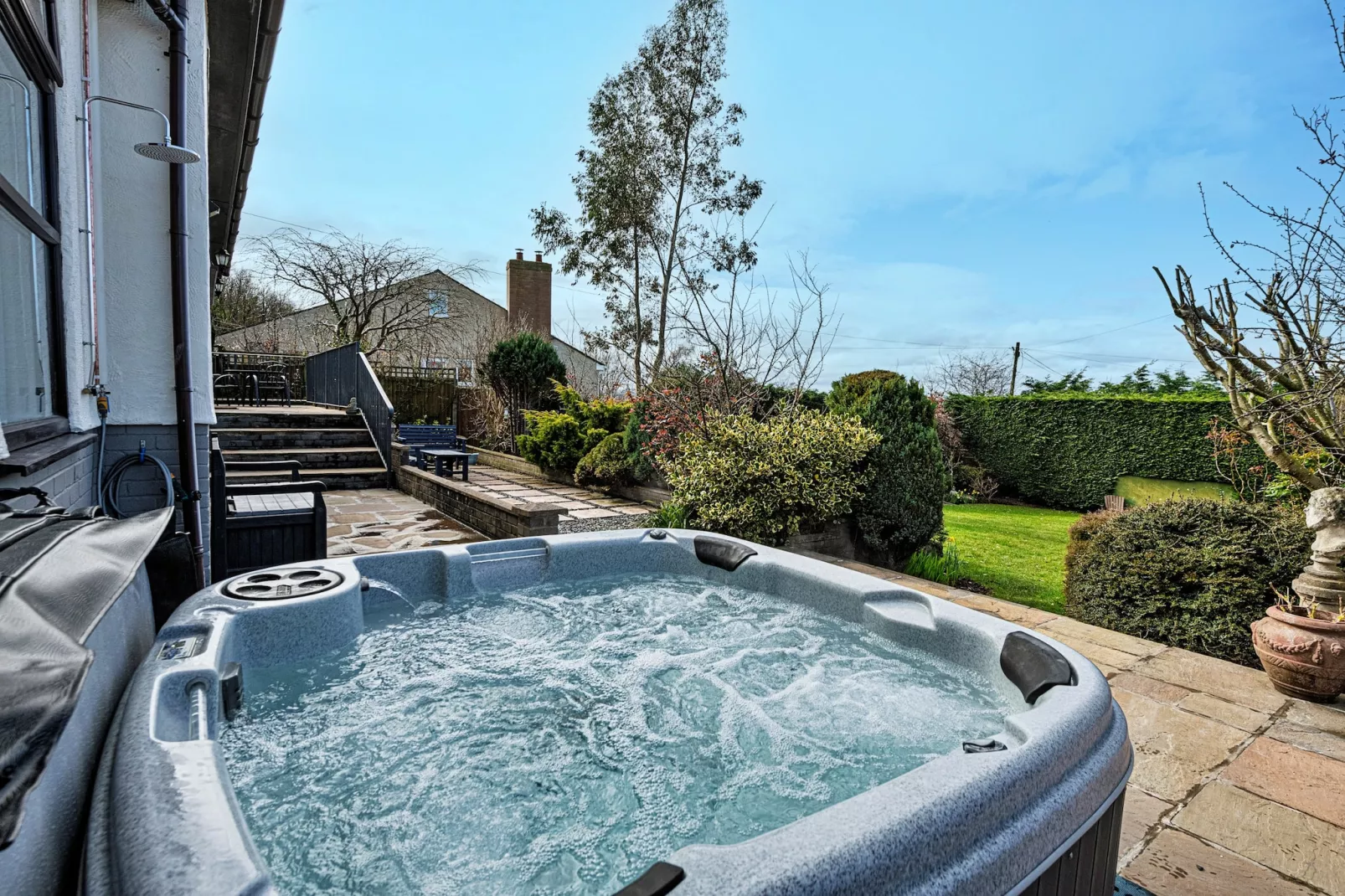 poolofhouse