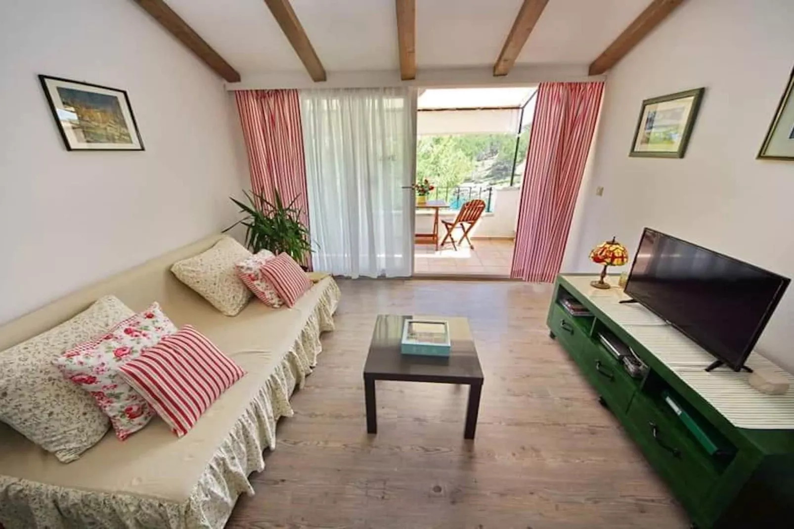 Blissful Bay Apartments Vrboska - One Bedroom Apartment with Balcony (owner Smokva)