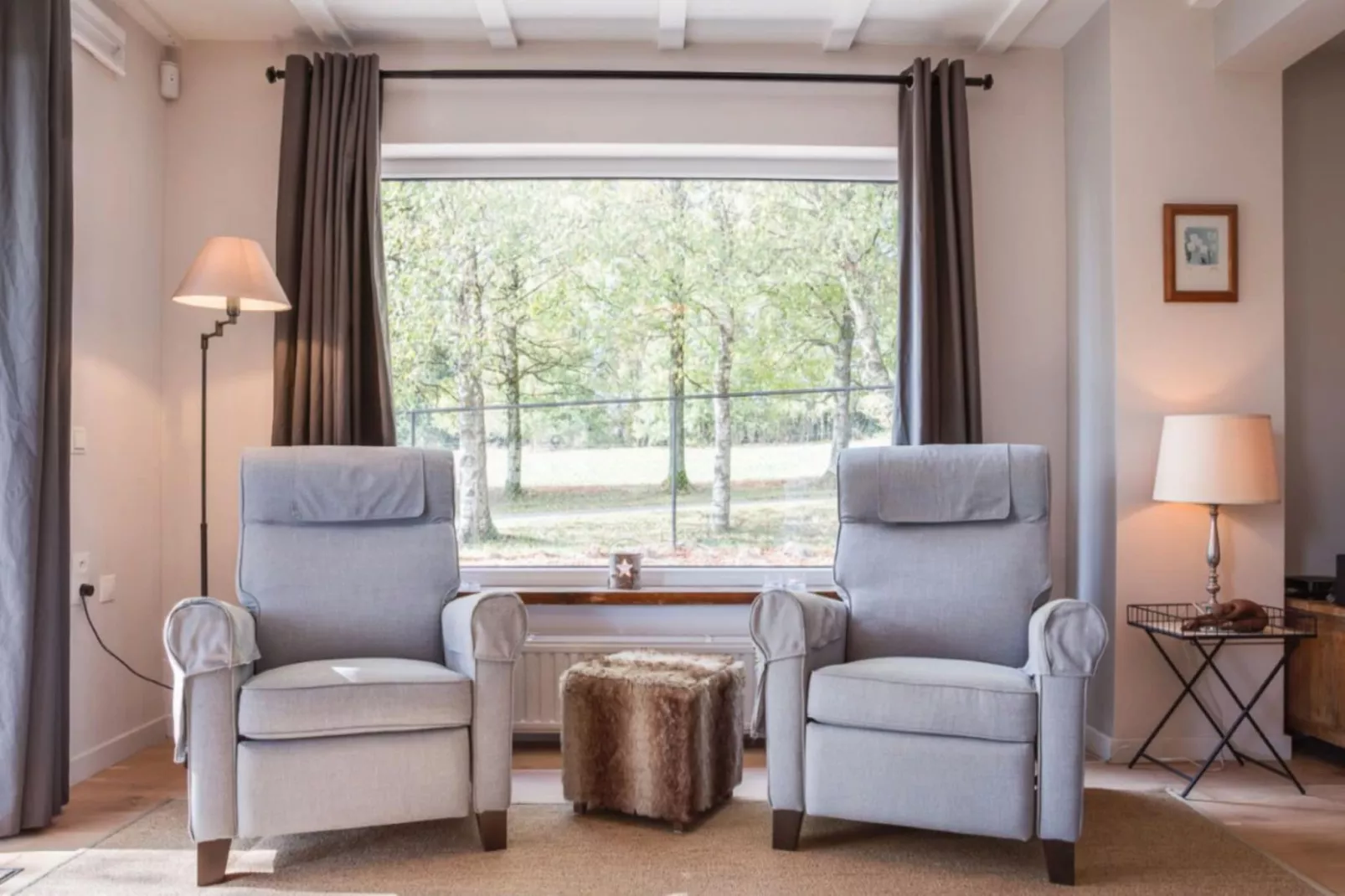 Superbe maison de vacances pour 10 personnes Xhoffriax-Woonkamer