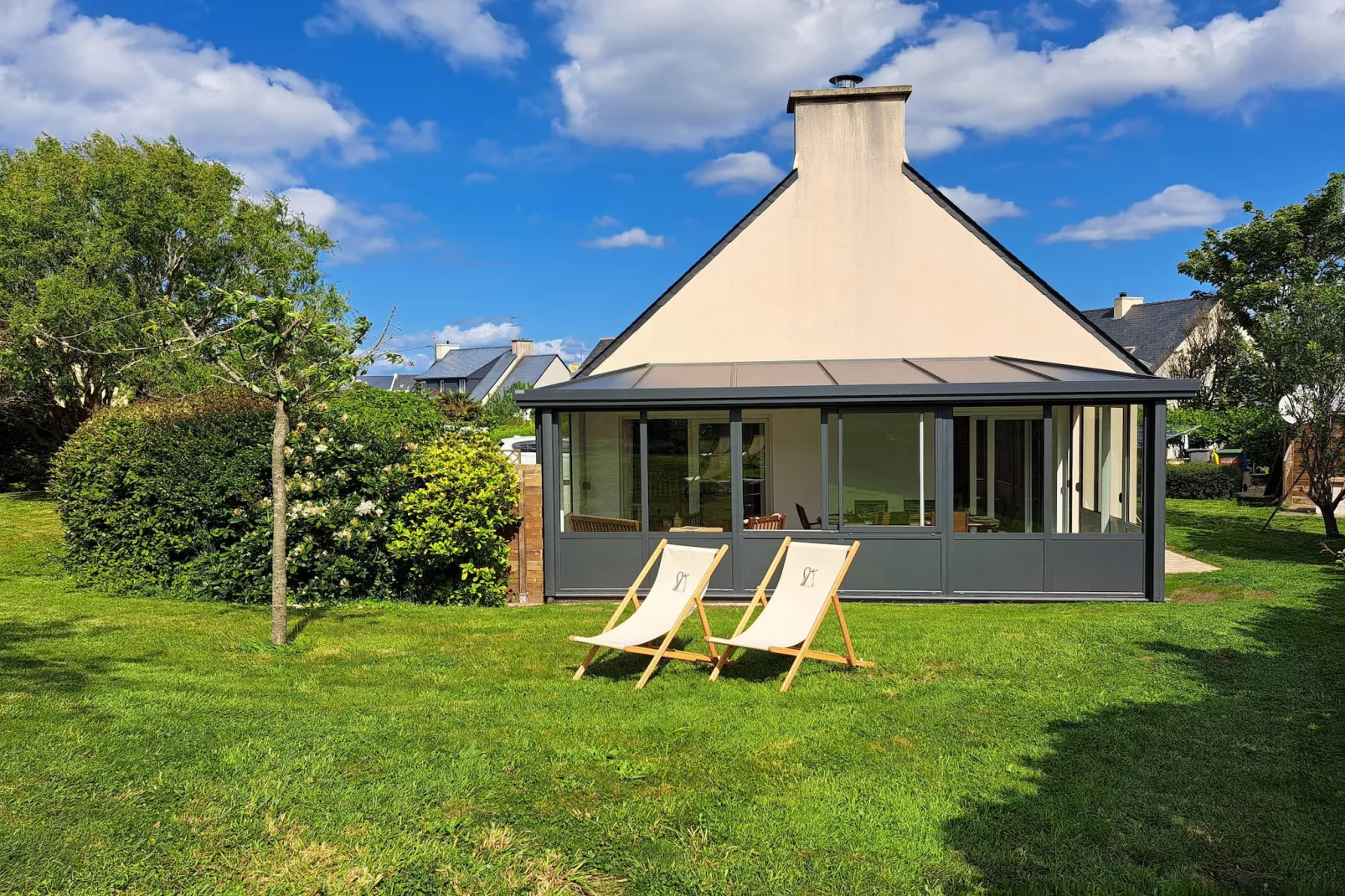 Ferienhaus in Strandnähe Plouarzel-Buitenkant zomer