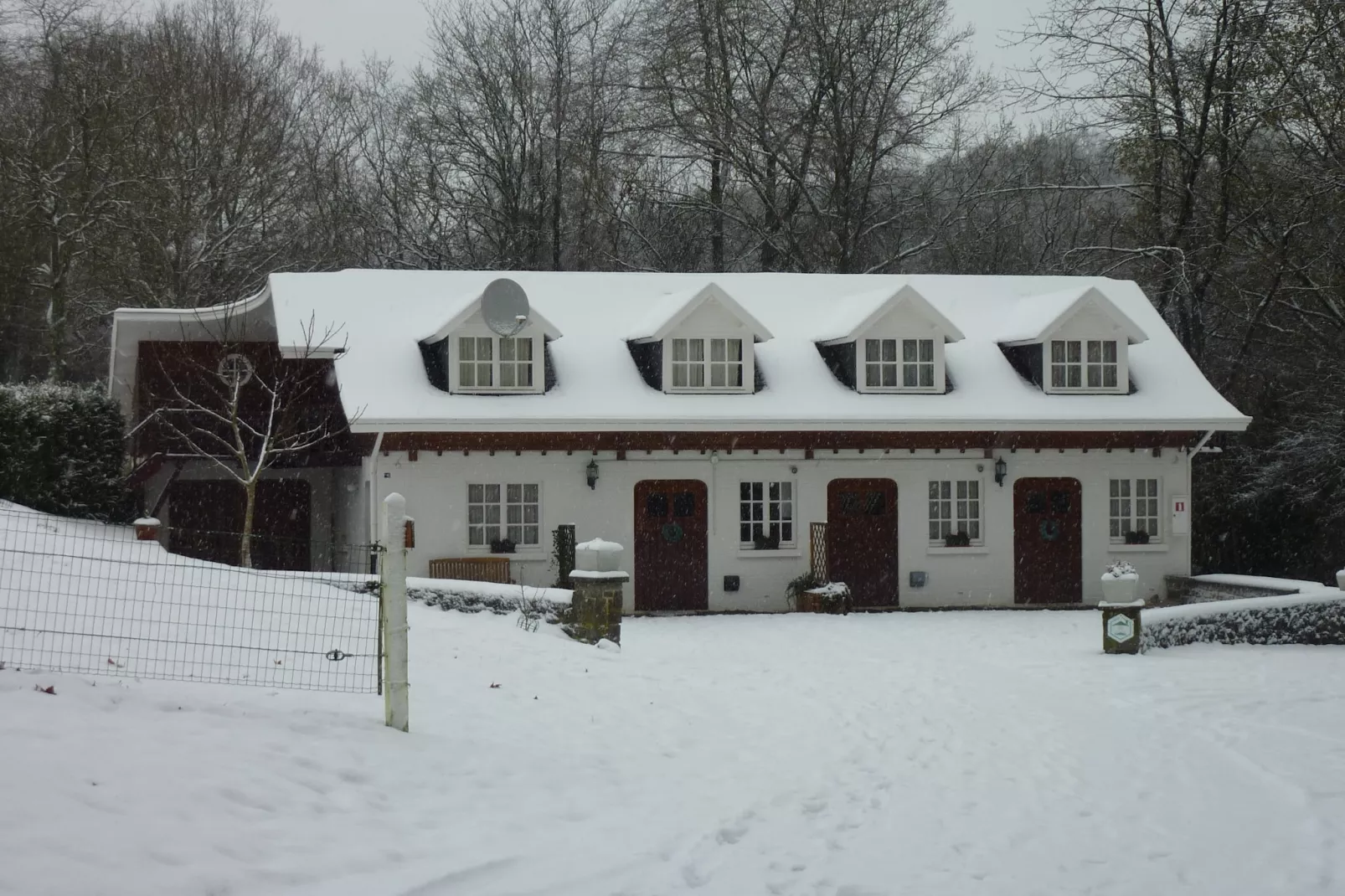 Domaine De L'Ecureuil 3-Exterieur winter
