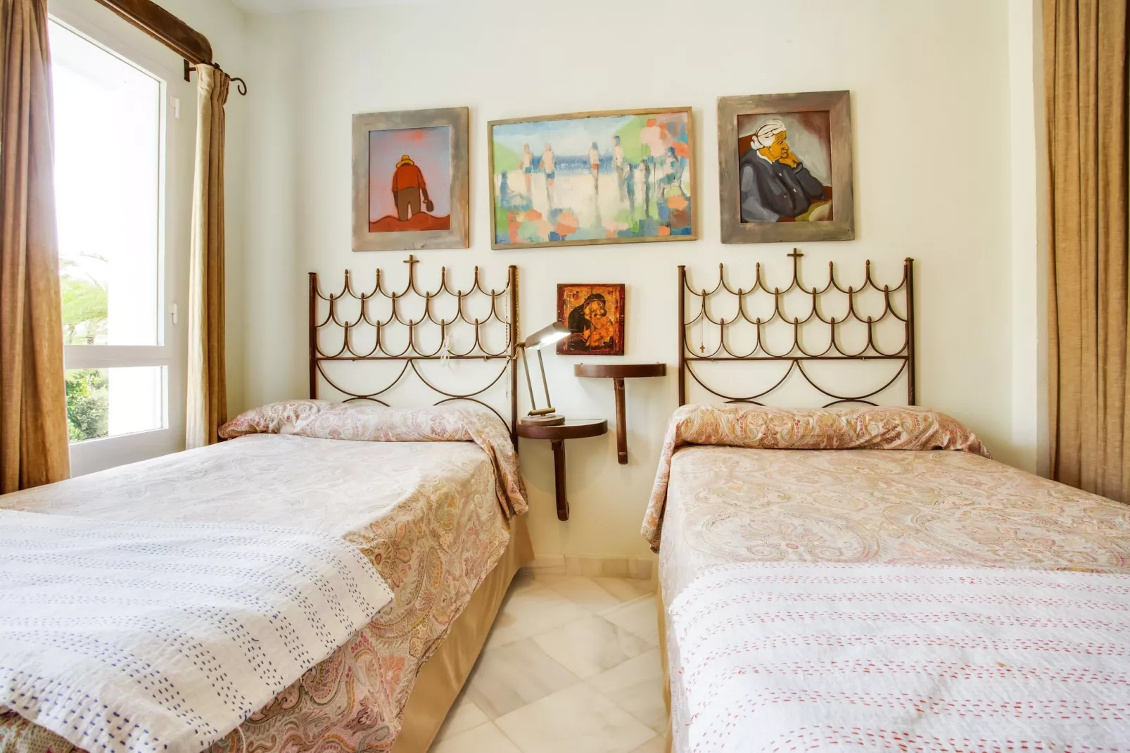 PRECIOSO APARTAMENTO CON VISTAS EN SOTOGRANDE-Slaapkamer