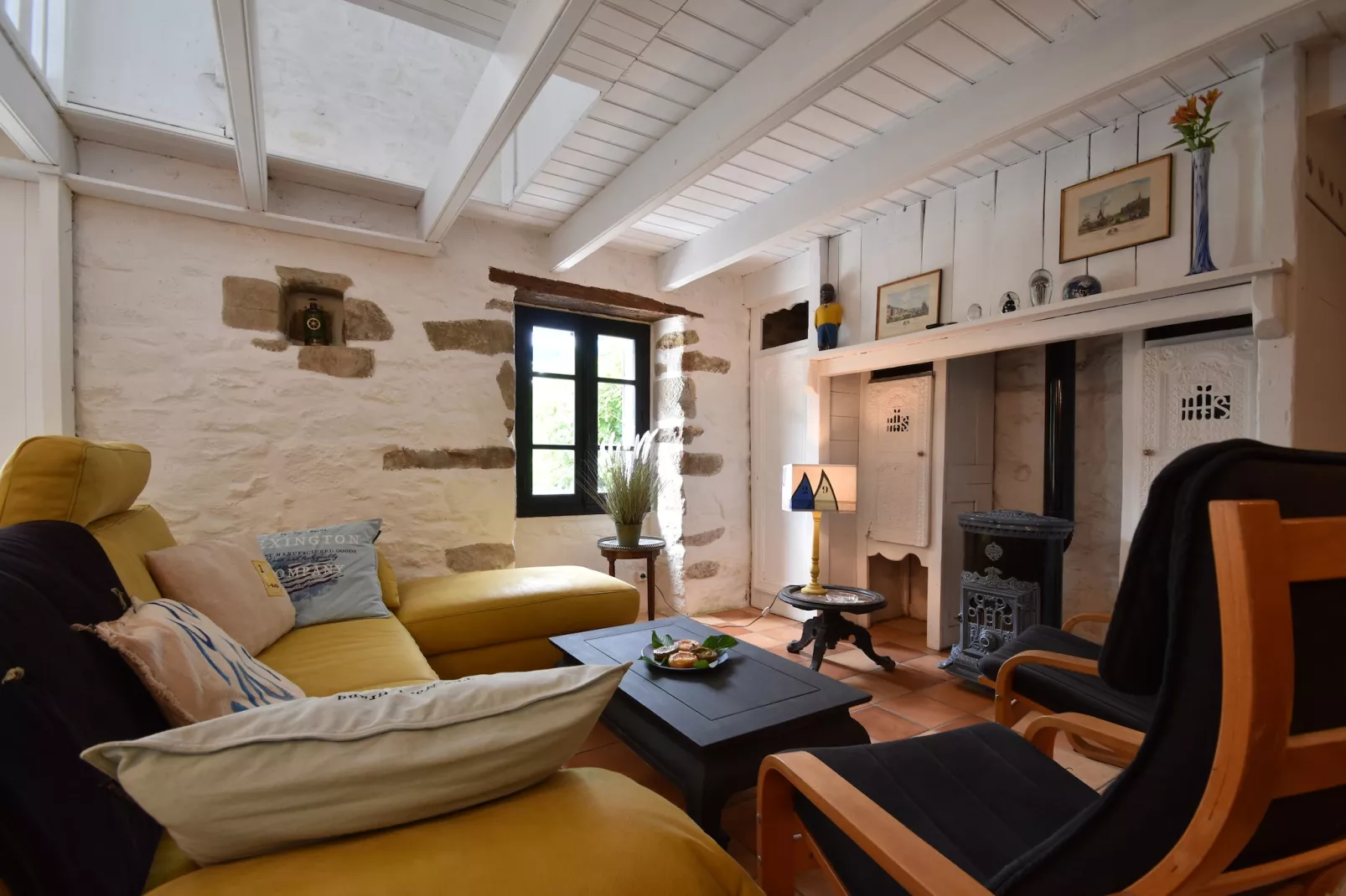 Charmant gîte près de la pointe du Raz-Woonkamer