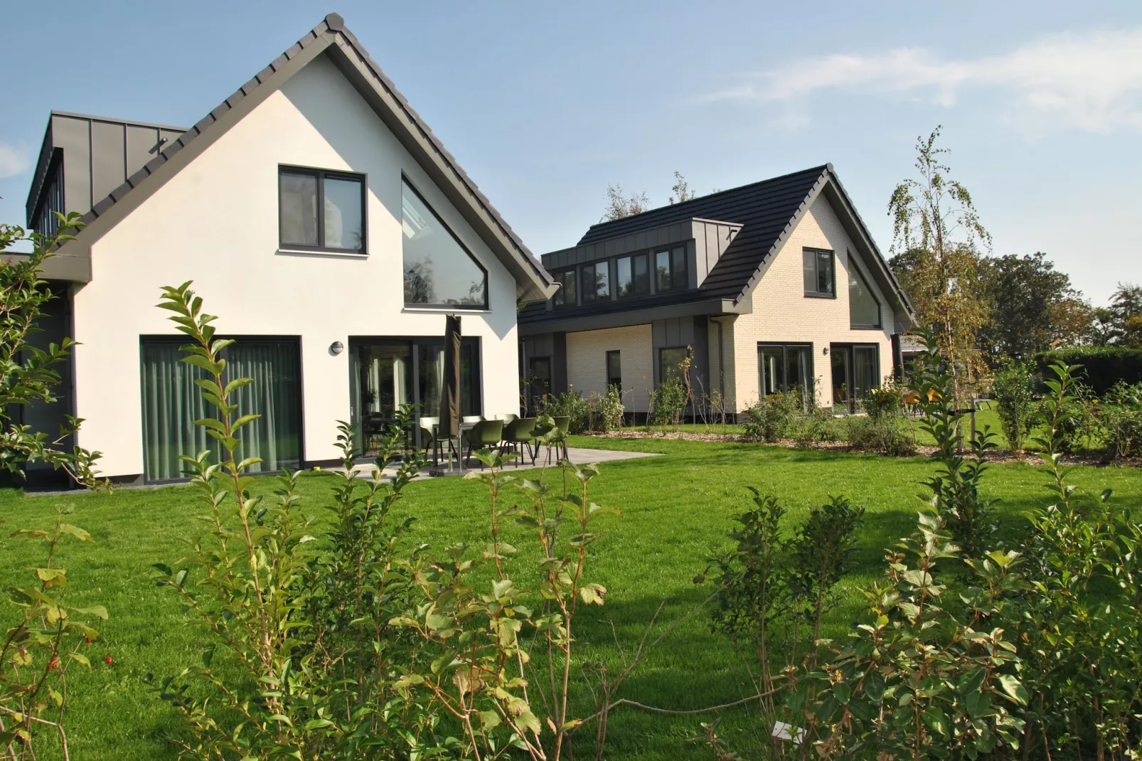 Villa Hoogelandt 70-Buitenkant zomer