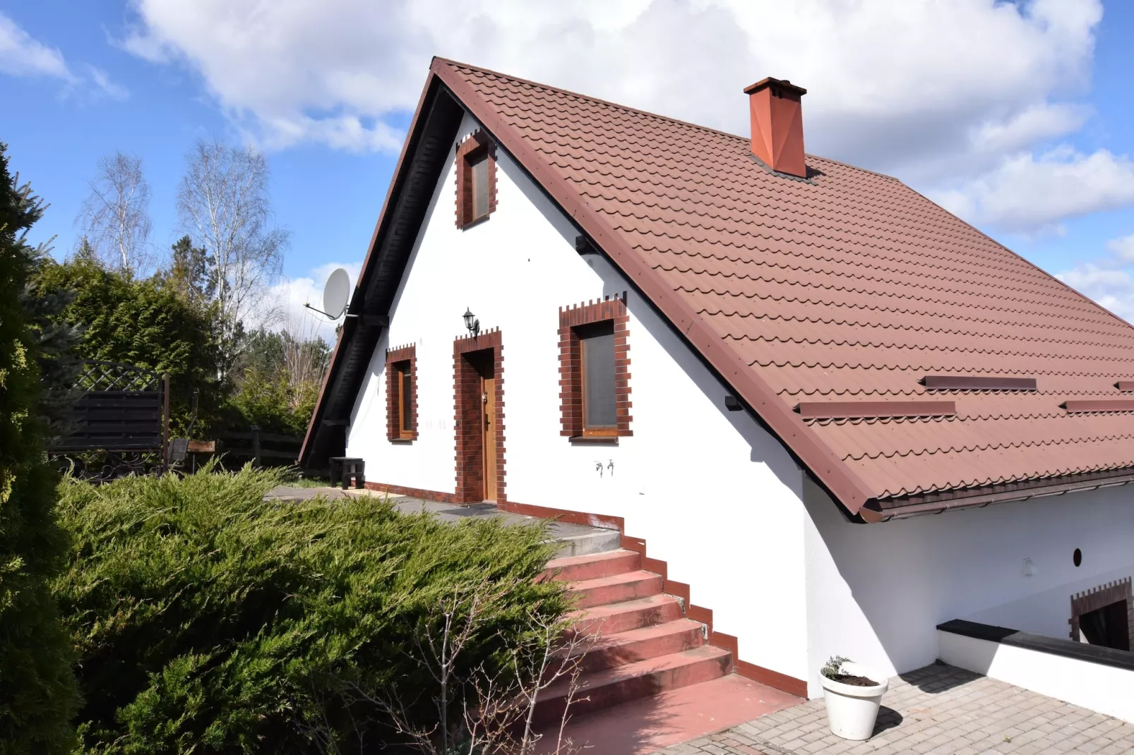 Holiday flat in Kiedrowice-Buitenkant zomer