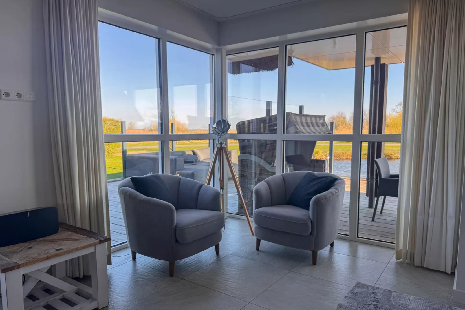 Friese Meren Villa's 12-Woonkamer