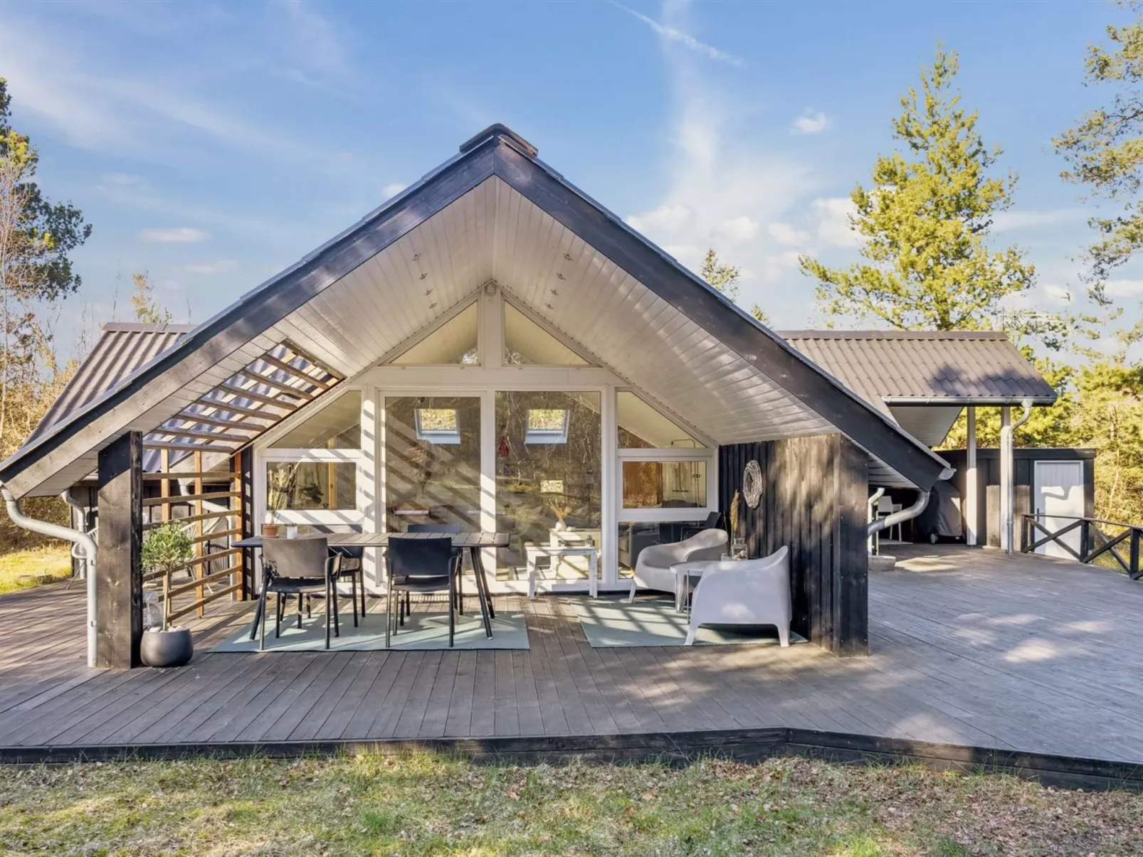 "Runa" - 500m from the sea-Buiten