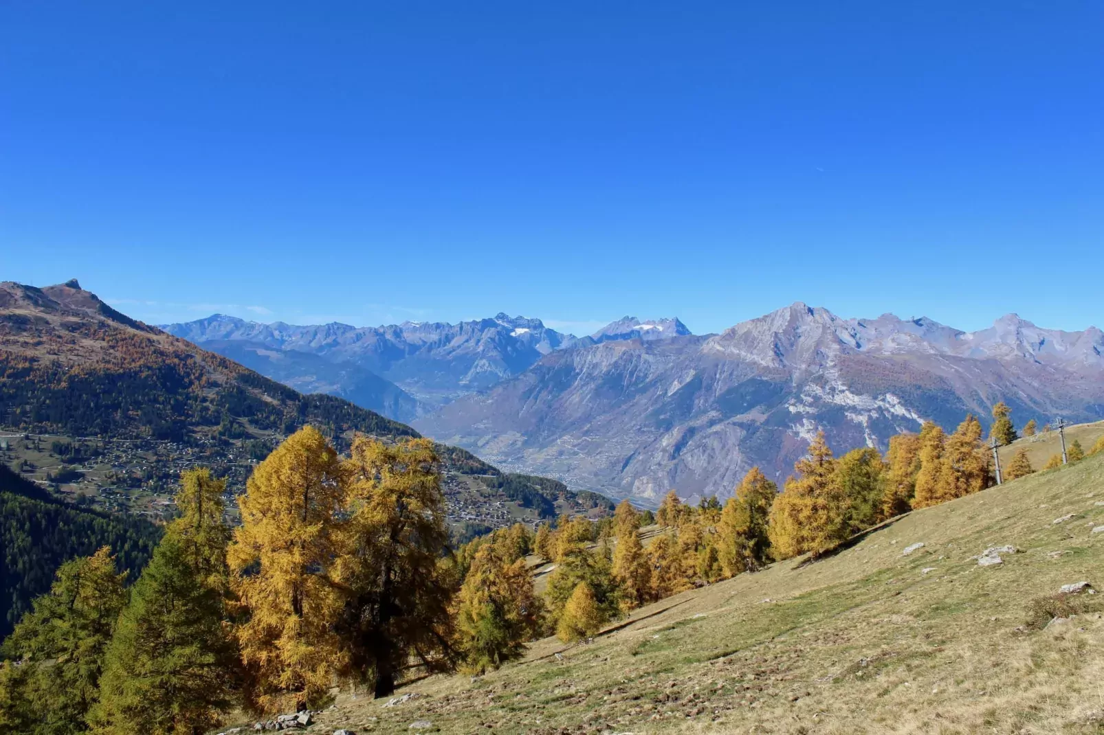 Axaari - VIEW & SWIMMING POOL chalet 10 pers-Uitzicht zomer