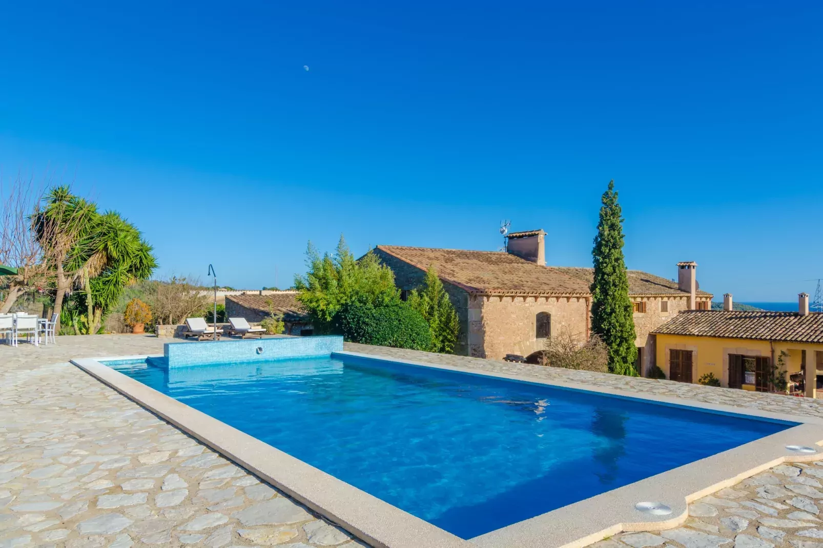 poolofhouse
