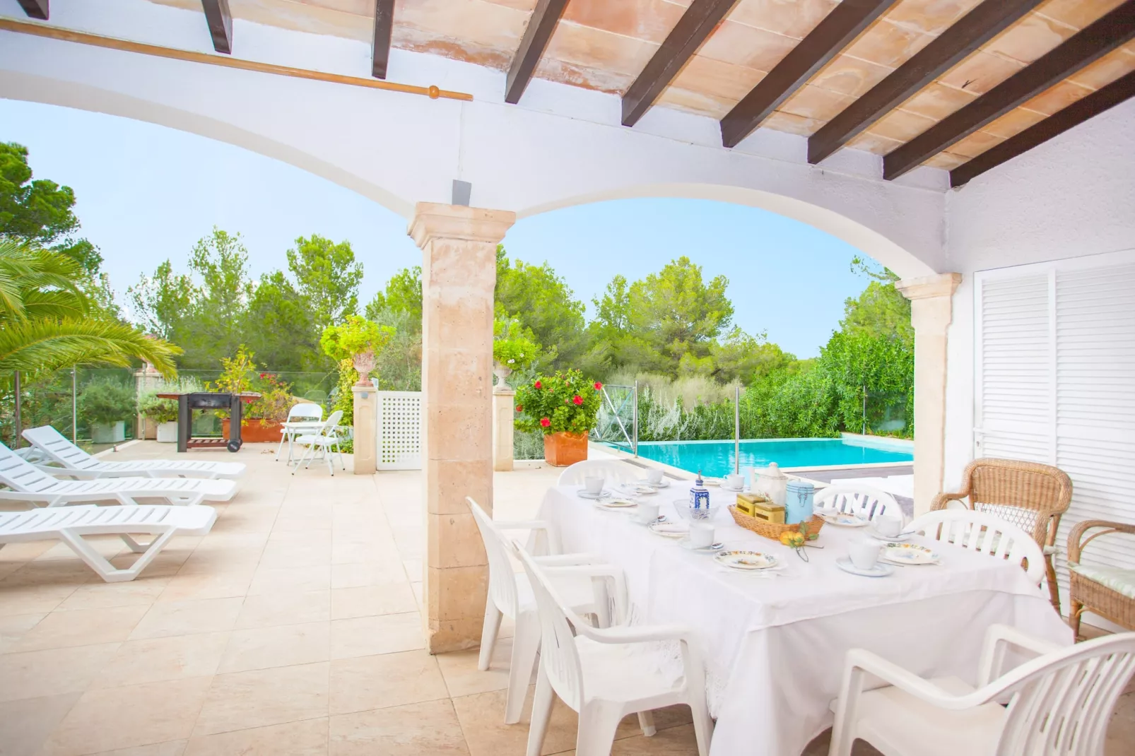 Villa Romana Bonaire-Image-tags.