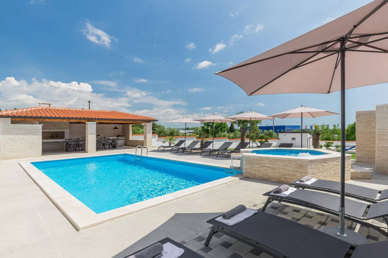 Villa Anela-Zwembad