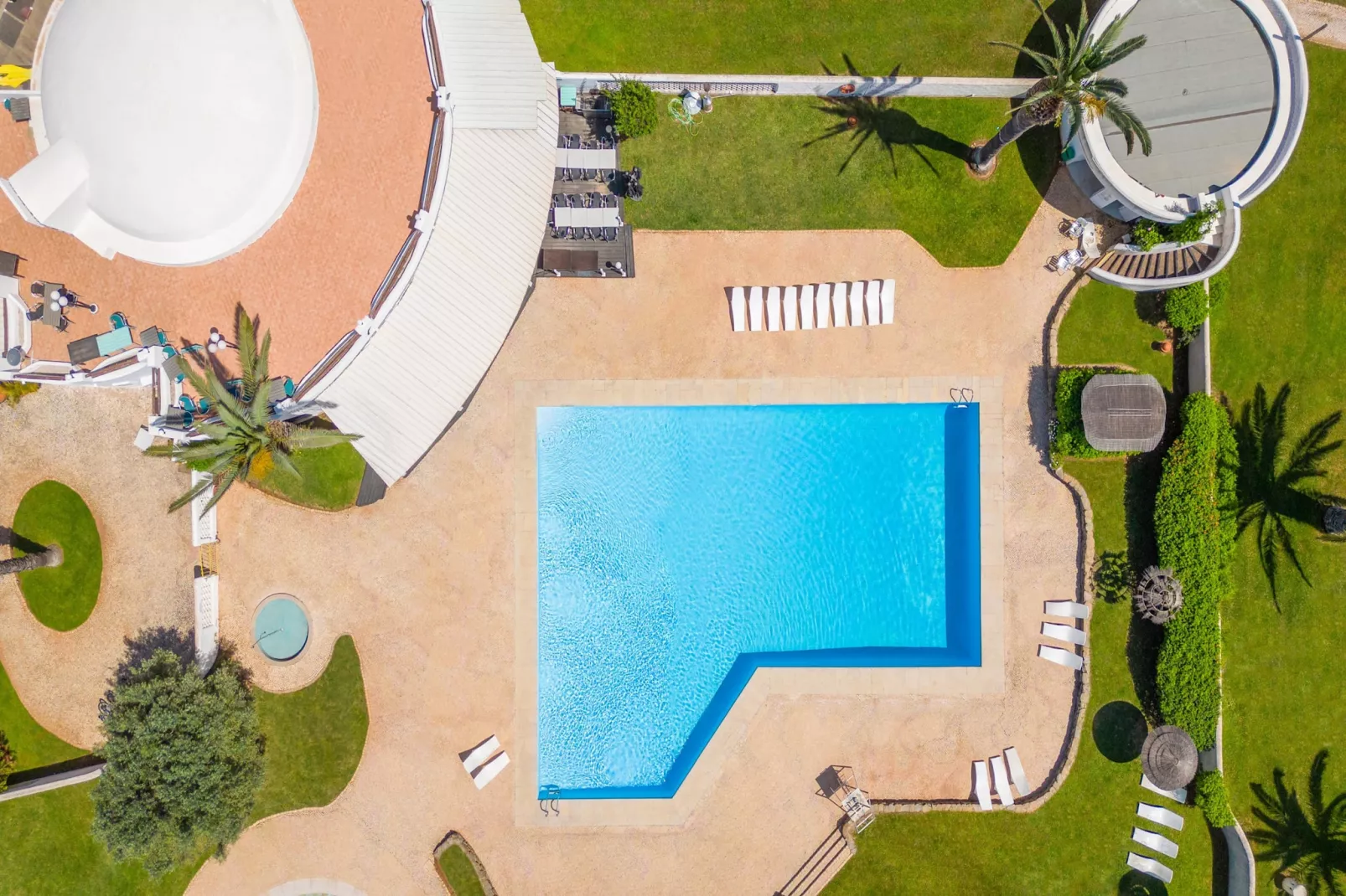 poolofhouse