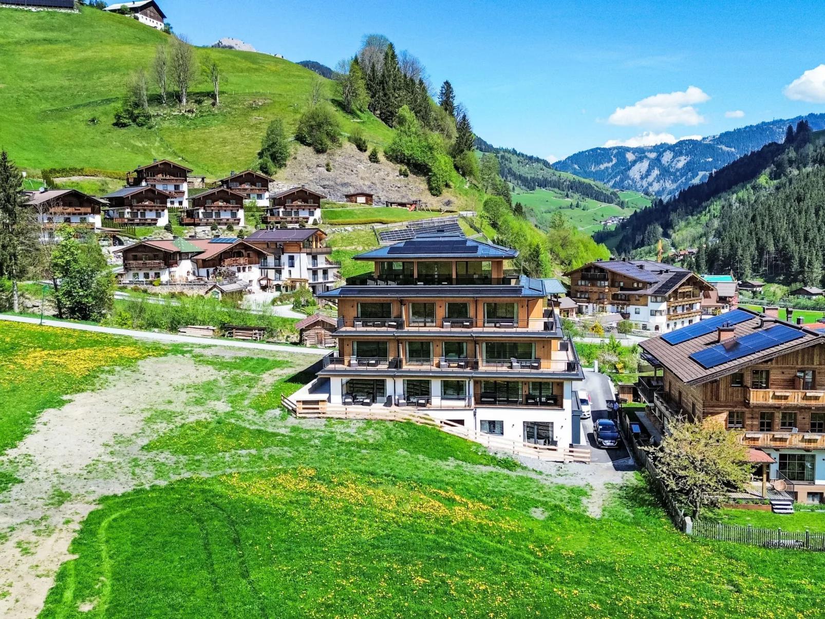 Mountain Suite Nr 202-Buiten