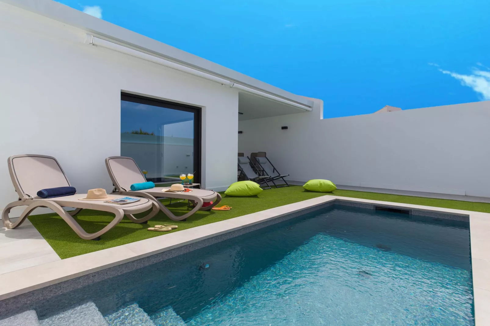 poolofhouse