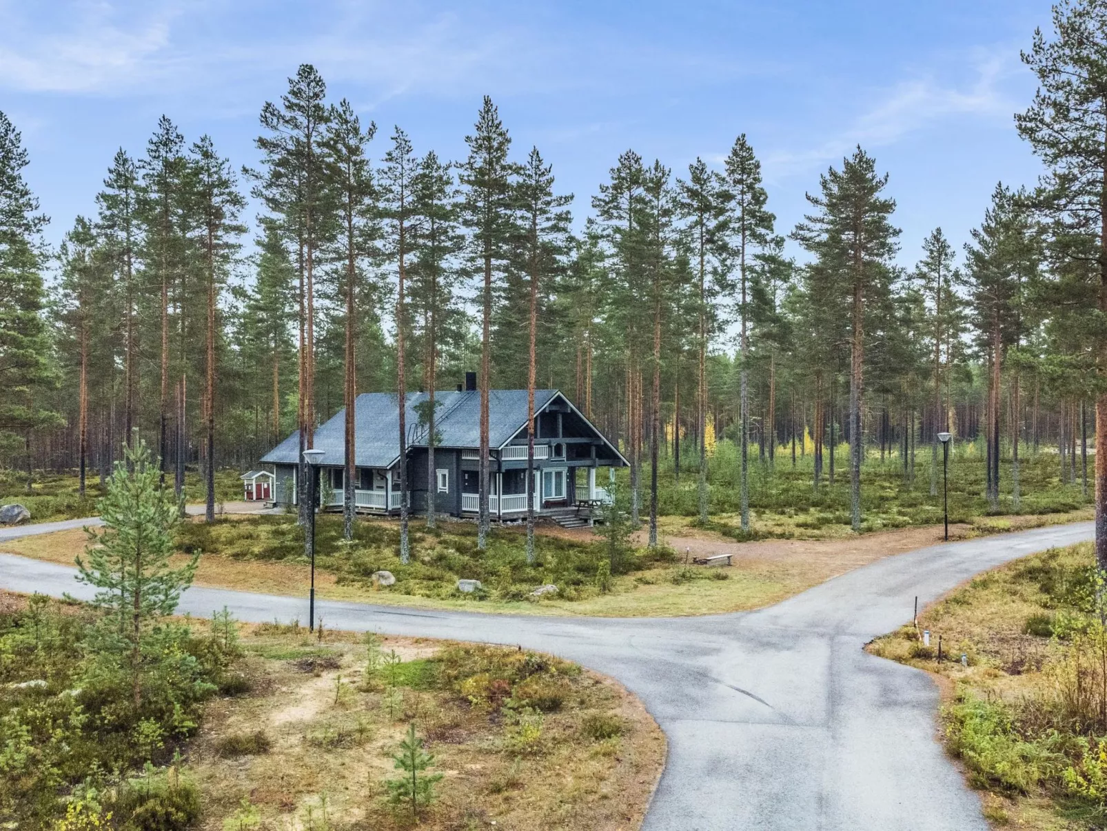 Sinisen tien helmi