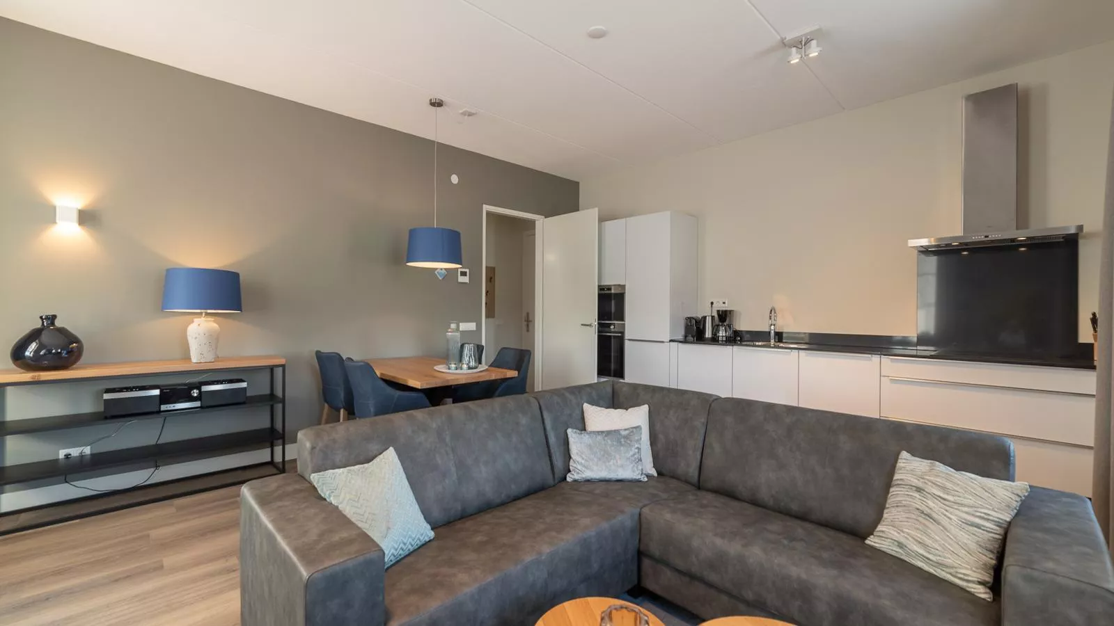 Garden de luxe 27B-Woonkamer