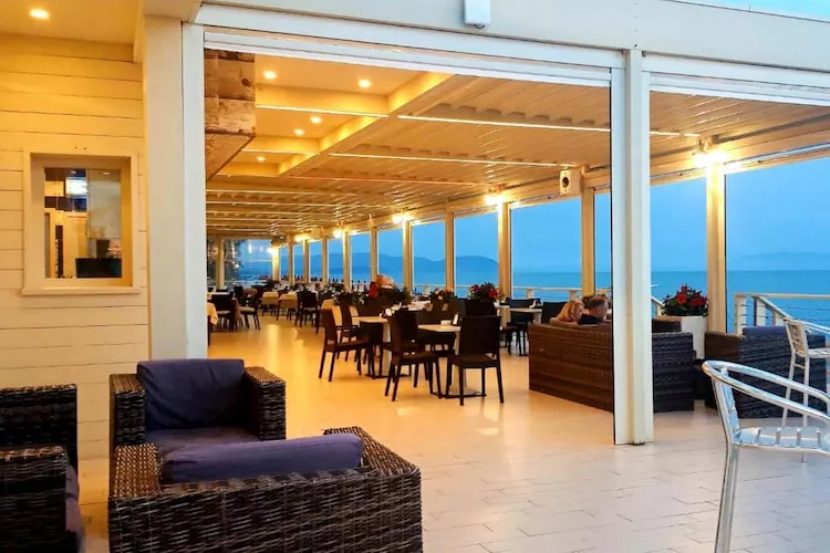 Holiday resort Riva degli Etruschi San Vincenzo-Ville Comfort  Trilo-SANGIOVETO 200 m dal mare