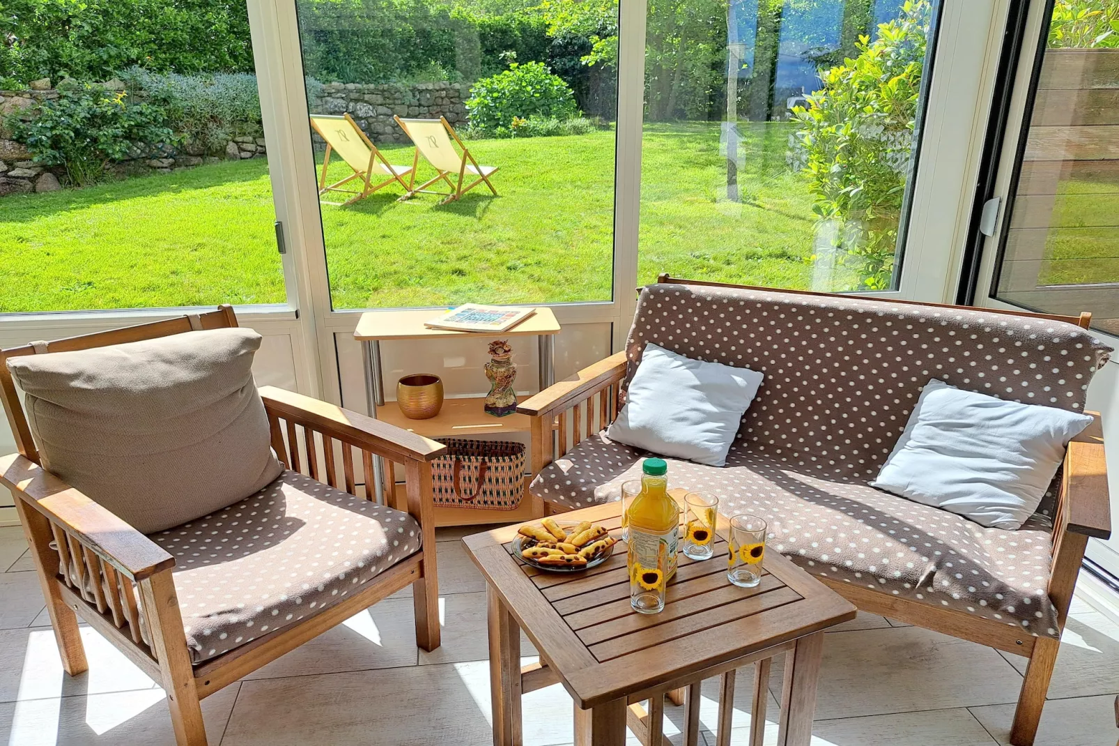 Ferienhaus in Strandnähe Plouarzel-Woonkamer
