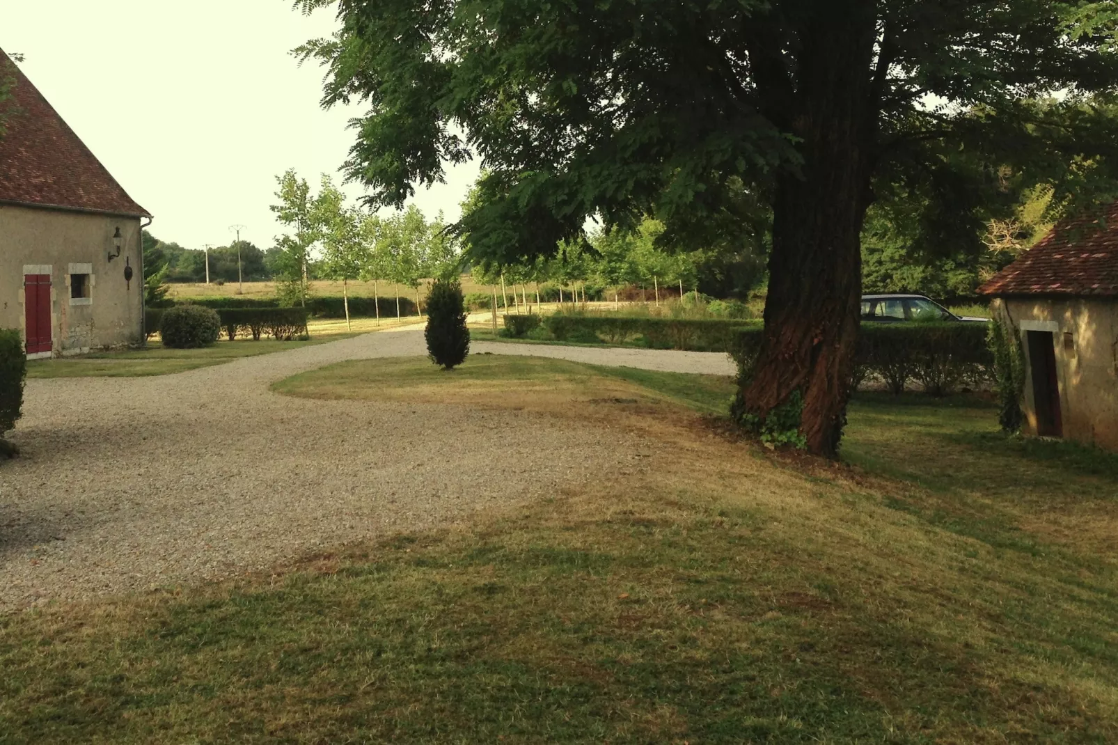 Un château en bordure de rivière-Tuinen zomer