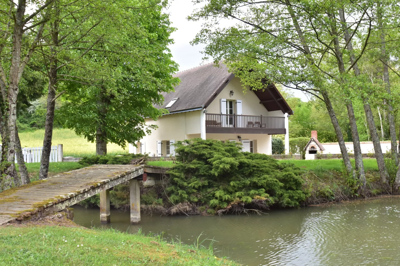 La Riviere-Buitenkant zomer