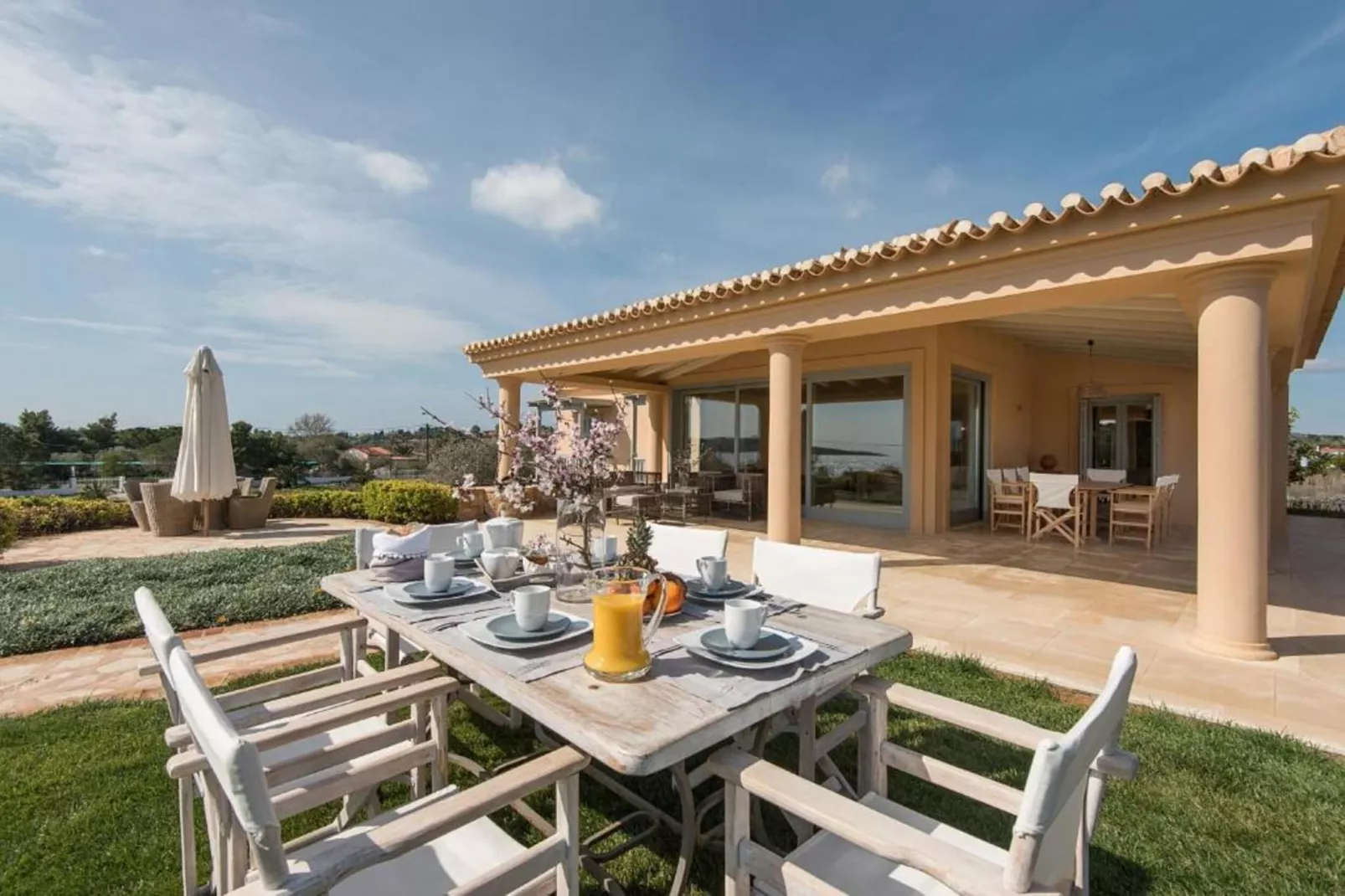 Villa Gold-Buitenkant zomer