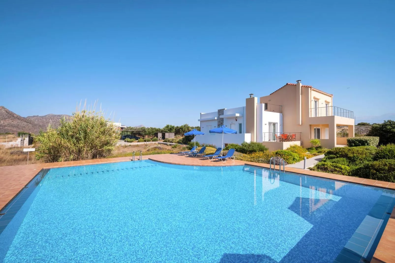 Apartments Cretan View, Chania-1 bedroom-app.-Zwembad