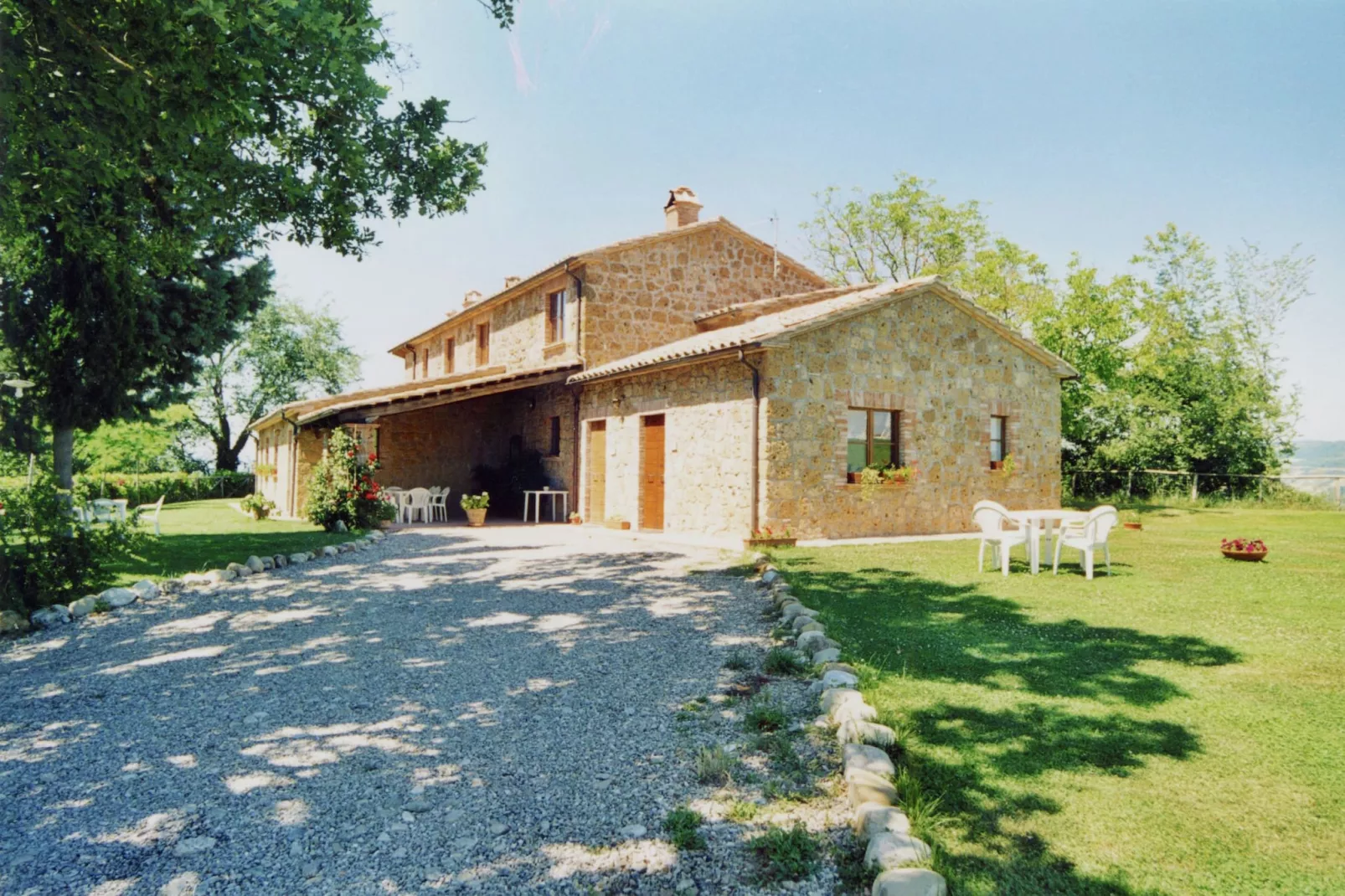 Il Portichetto-Buitenkant zomer