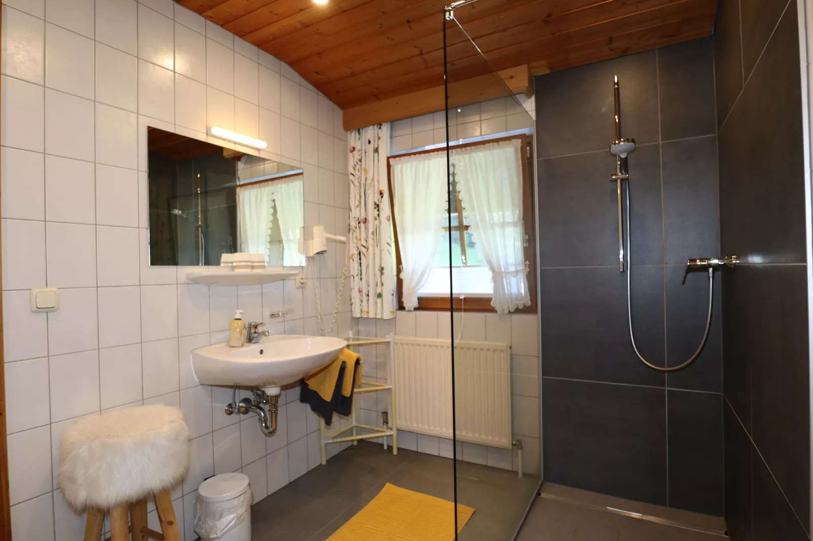 Apart Mario-Badkamer