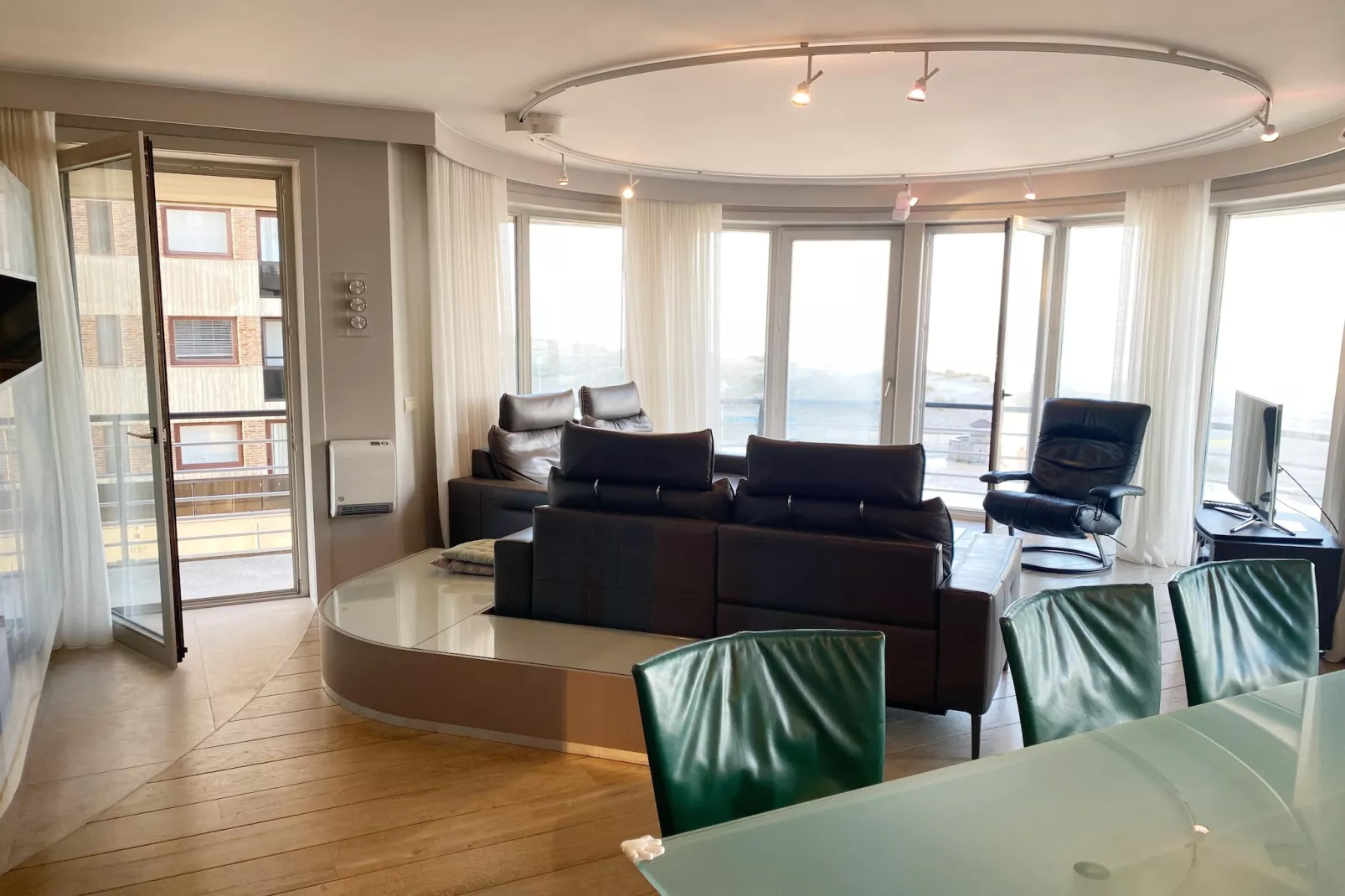 CASINO AB A0203GAR-Eetkamer