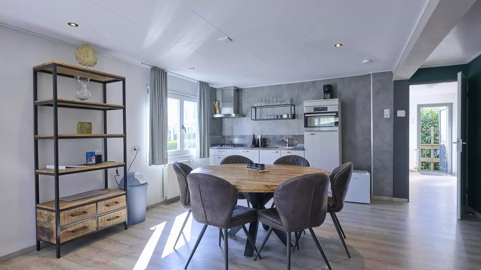 T Kaatsheuveltje 6-Eetkamer