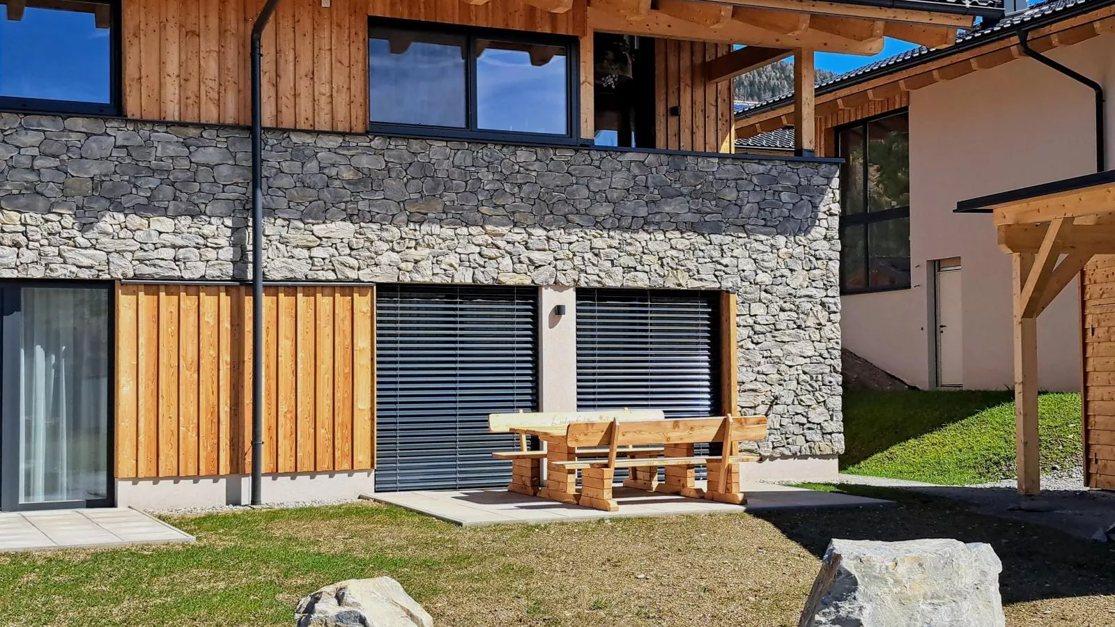 Grebenzen Lodge Edelweiss-Tuinen zomer