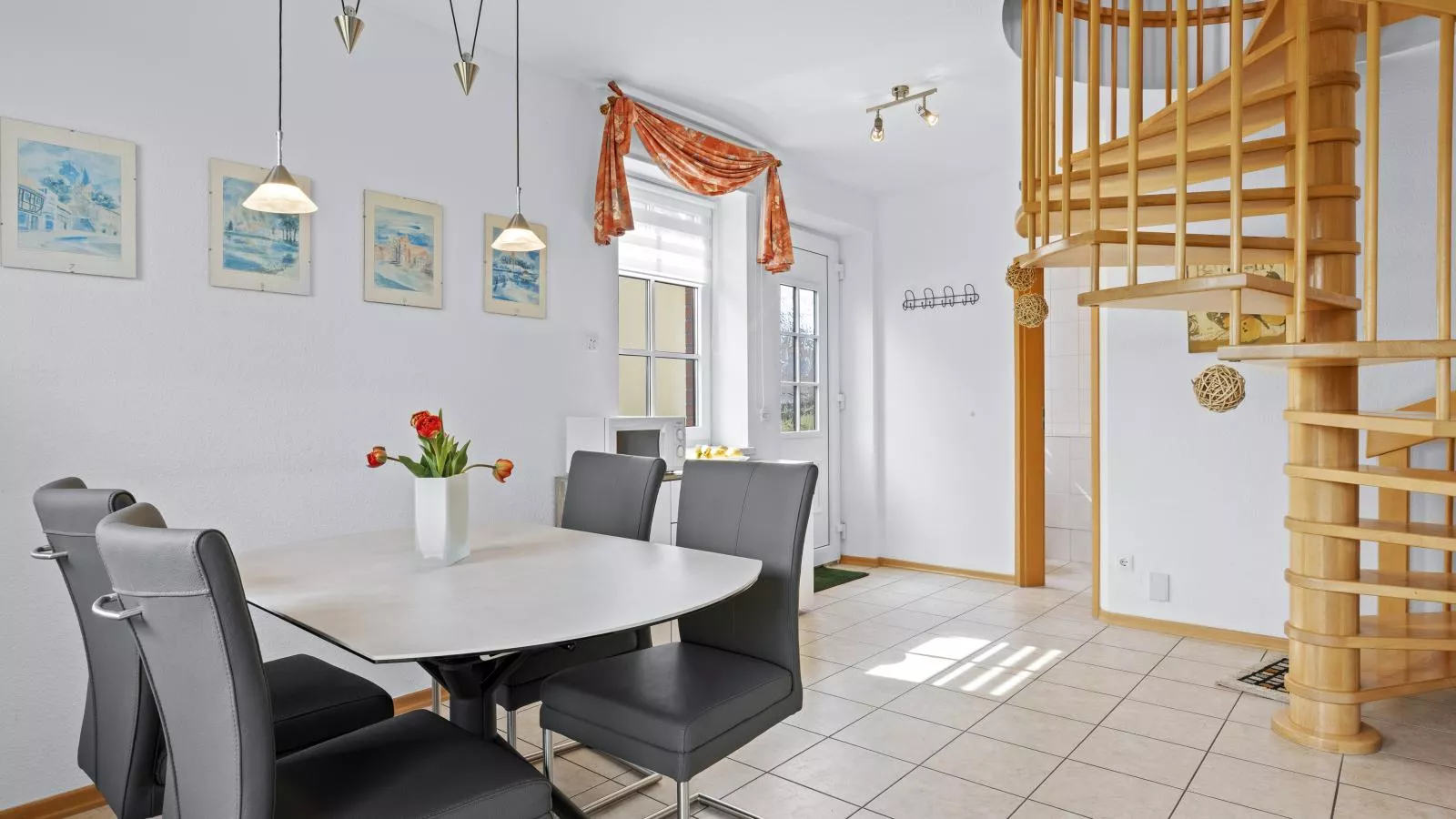 Seestrasse 39-Eetkamer